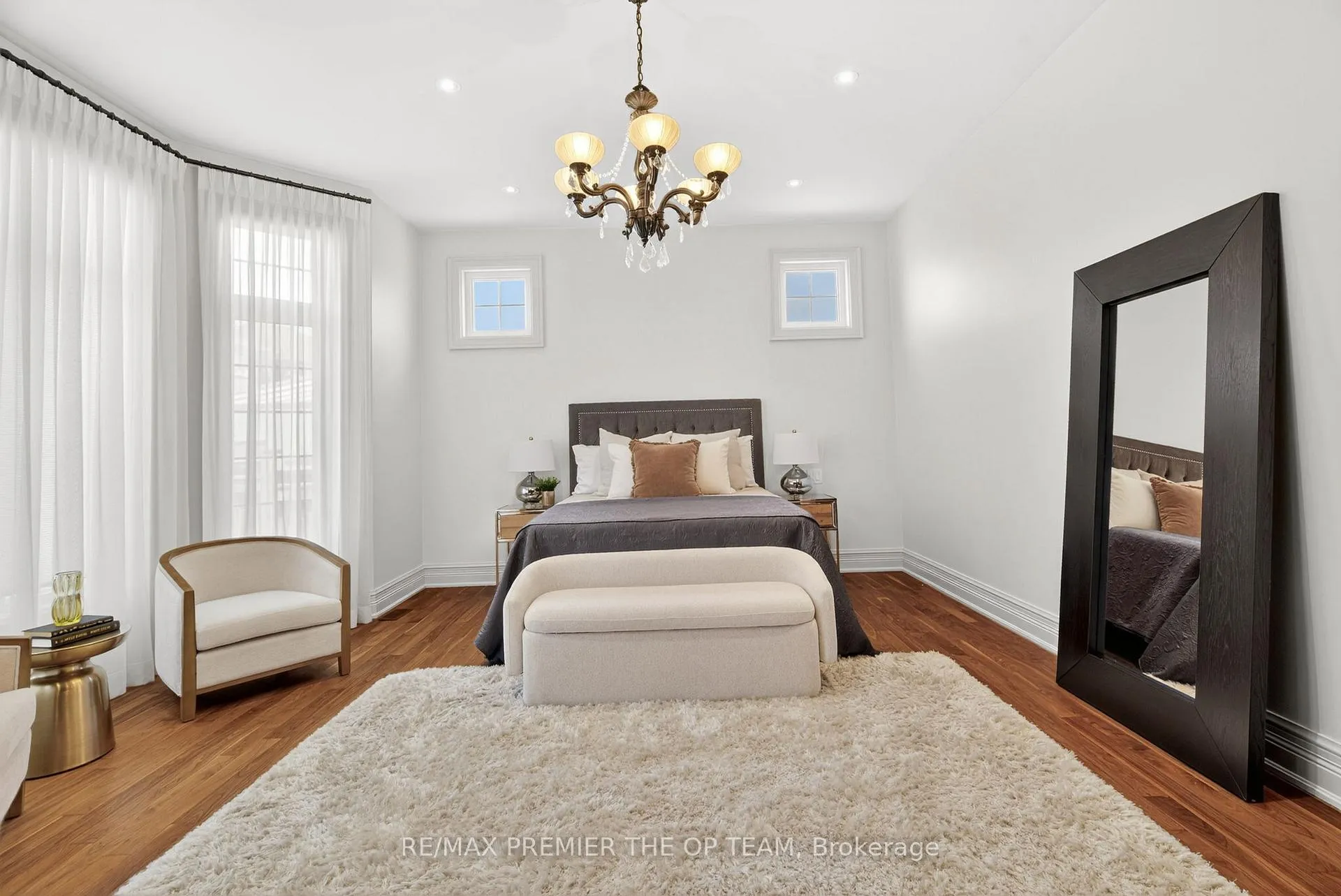 Photo 19 of 24 Grand Vellore Crescent, Vaughan, Vellore Village — HOMEH