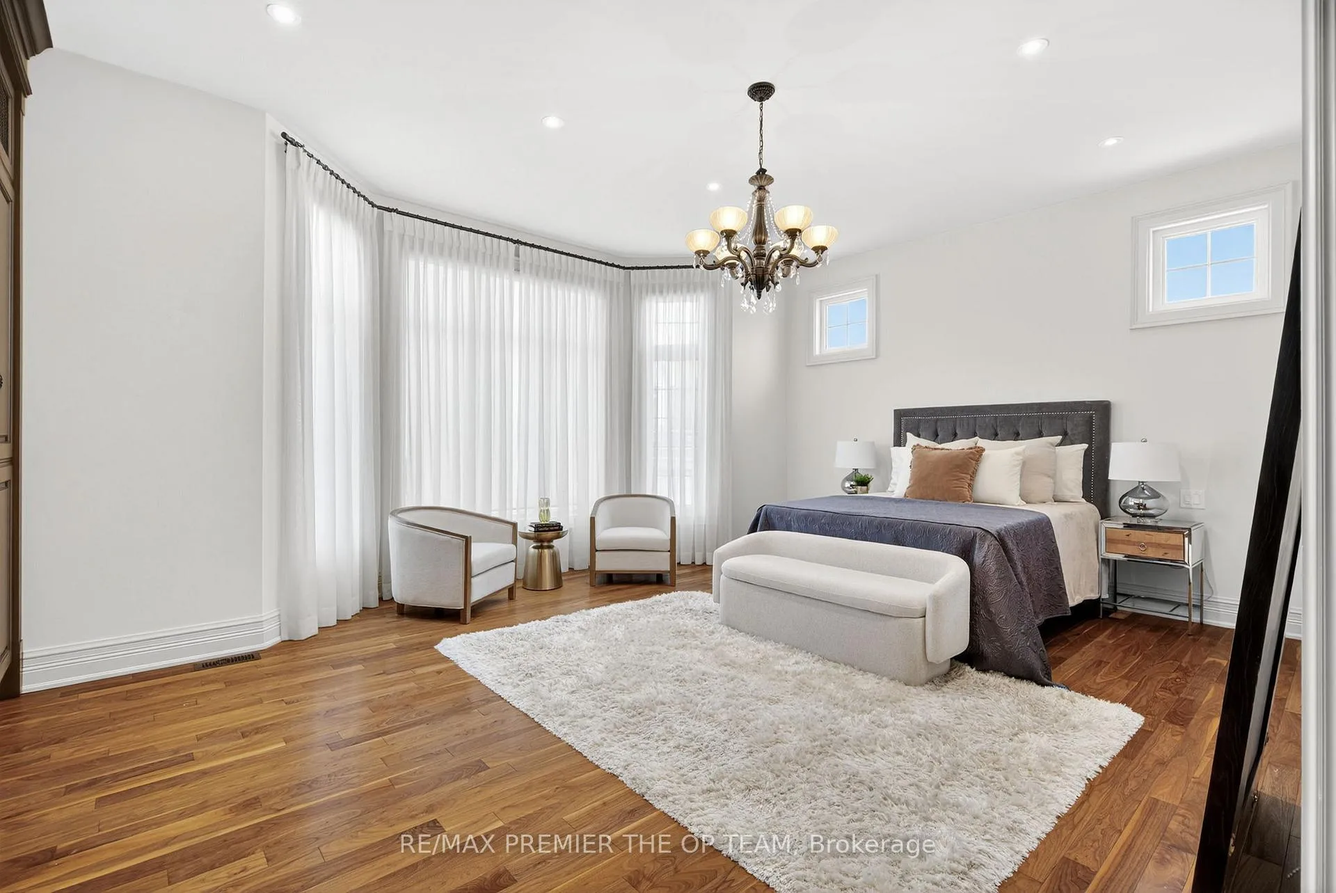 Photo 24 of 24 Grand Vellore Crescent, Vaughan, Vellore Village — HOMEH