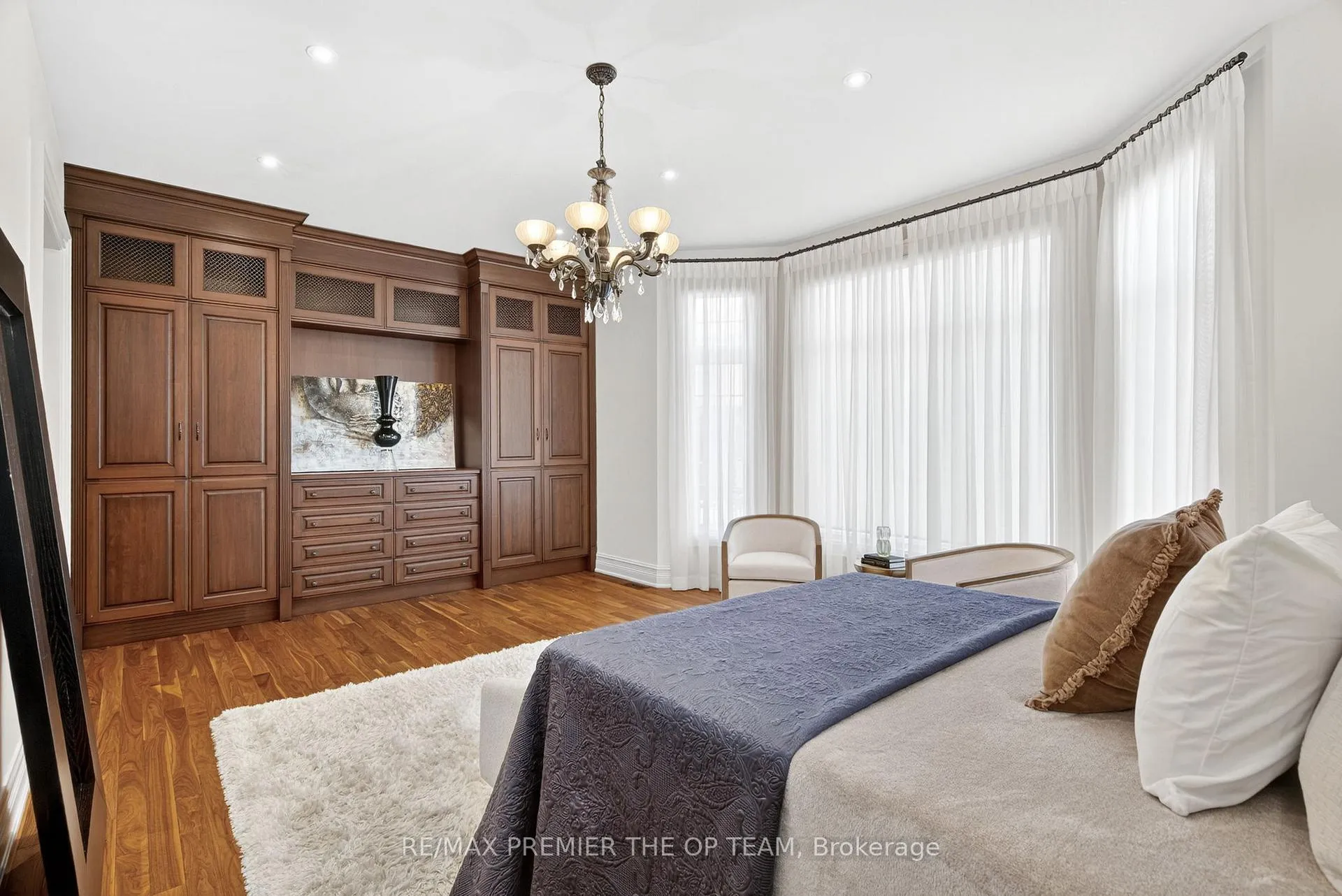 Photo 25 of 24 Grand Vellore Crescent, Vaughan, Vellore Village — HOMEH