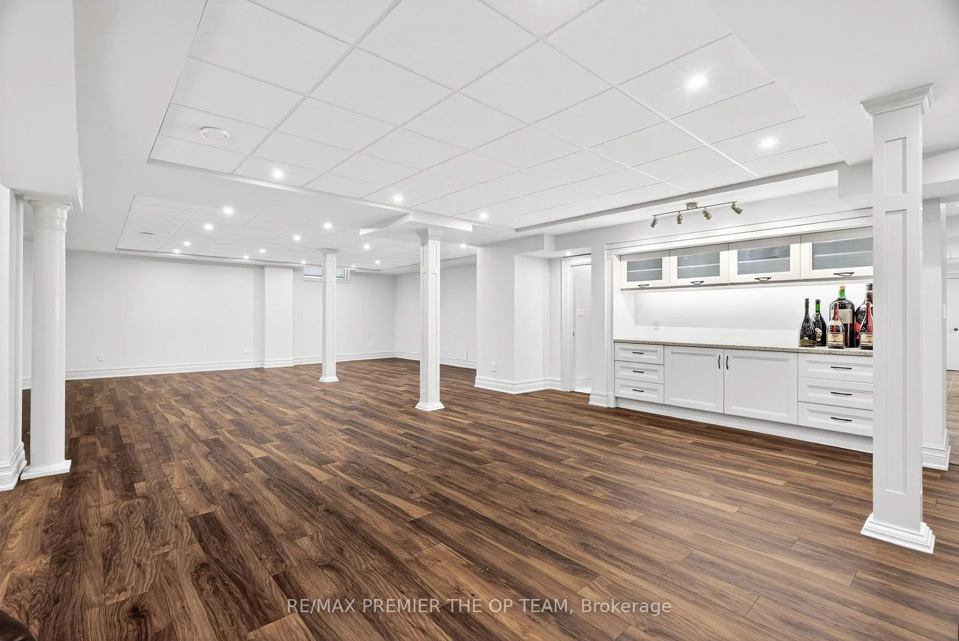 Photo 28 of 24 Grand Vellore Crescent, Vaughan, Vellore Village — HOMEH