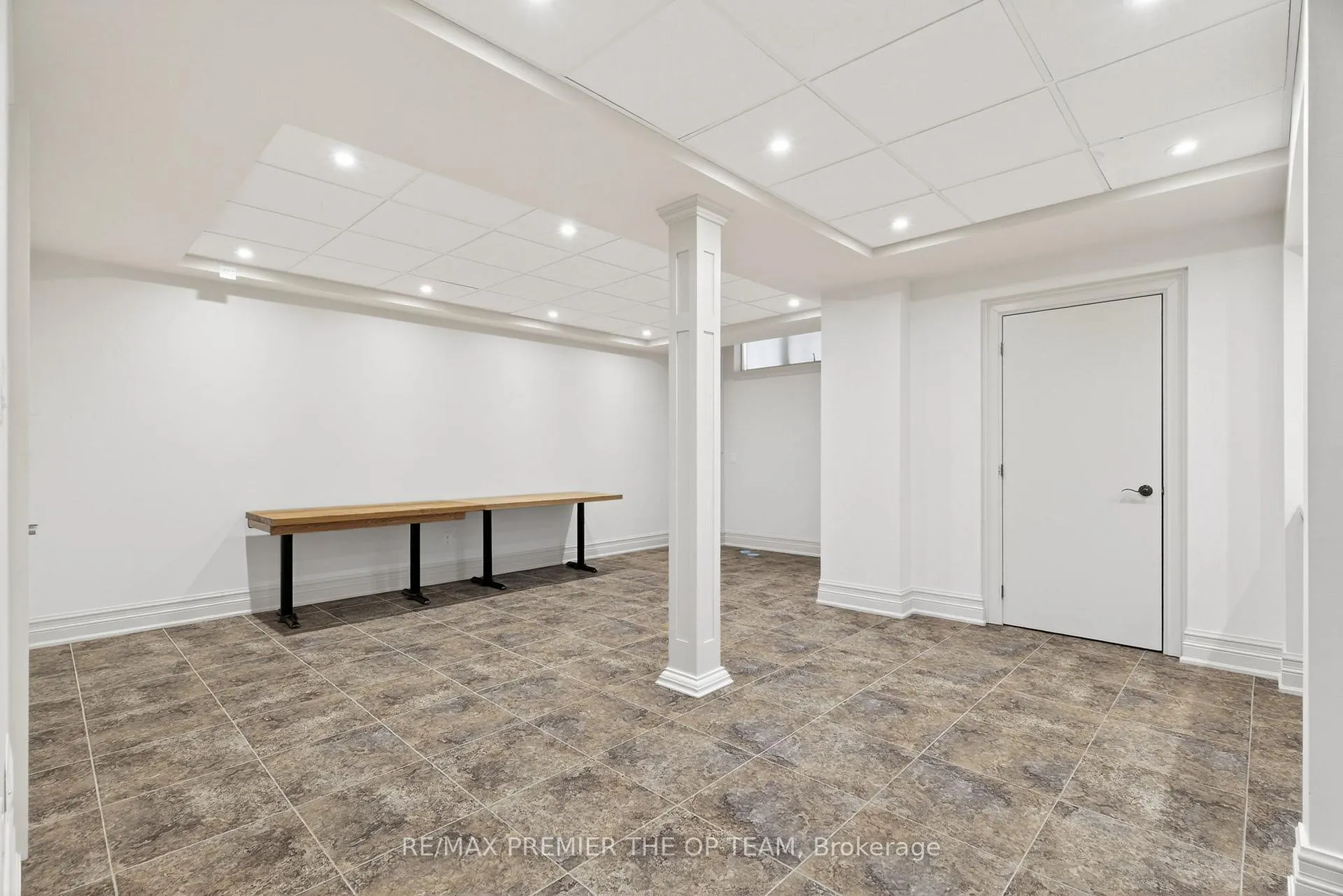 Photo 29 of 24 Grand Vellore Crescent, Vaughan, Vellore Village — HOMEH