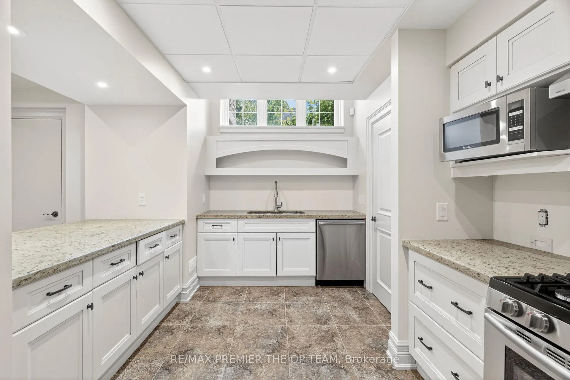 Photo 30 of 24 Grand Vellore Crescent, Vaughan, Vellore Village — HOMEH