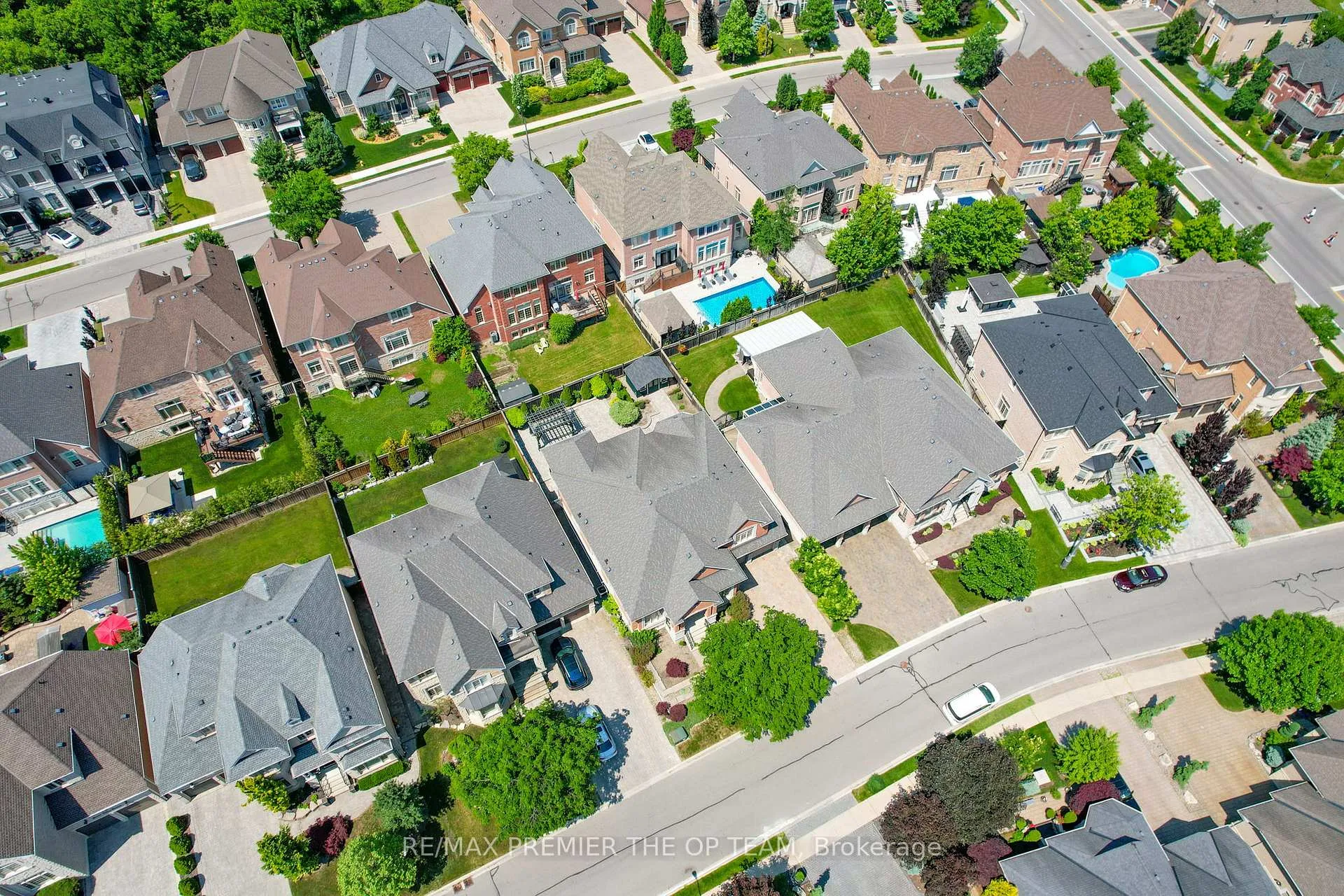 Photo 40 of 24 Grand Vellore Crescent, Vaughan, Vellore Village — HOMEH