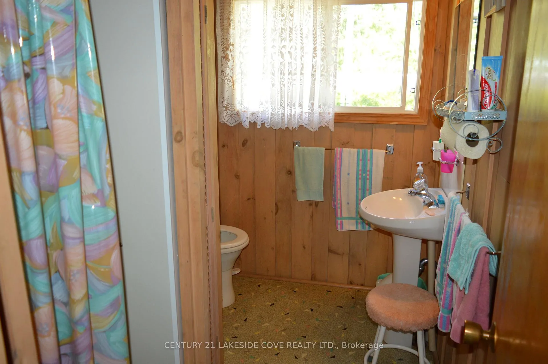 Photo 16 of 2592 Lakeshore Drive, Ramara, Brechin — HOMEH