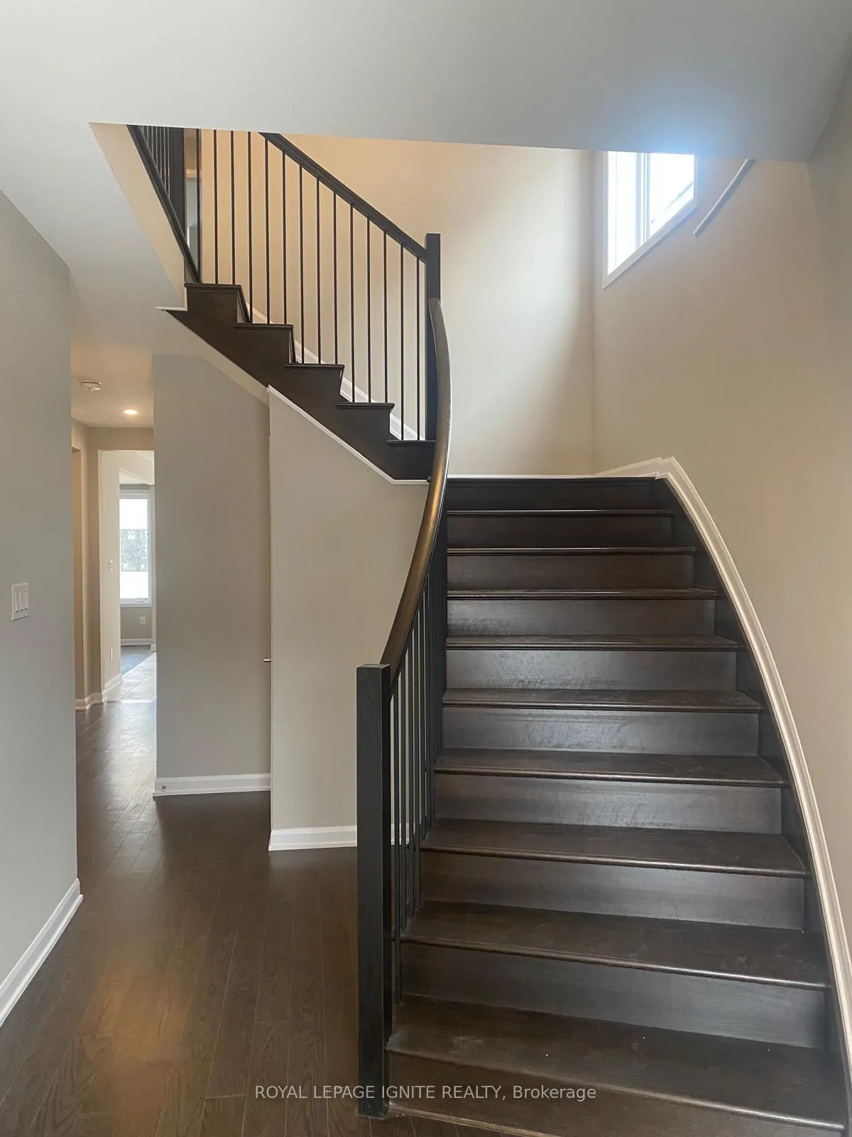 Photo 10 of 839 Cappamore Drive, Ottawa, Barrhaven - Half Moon Bay — HOMEH