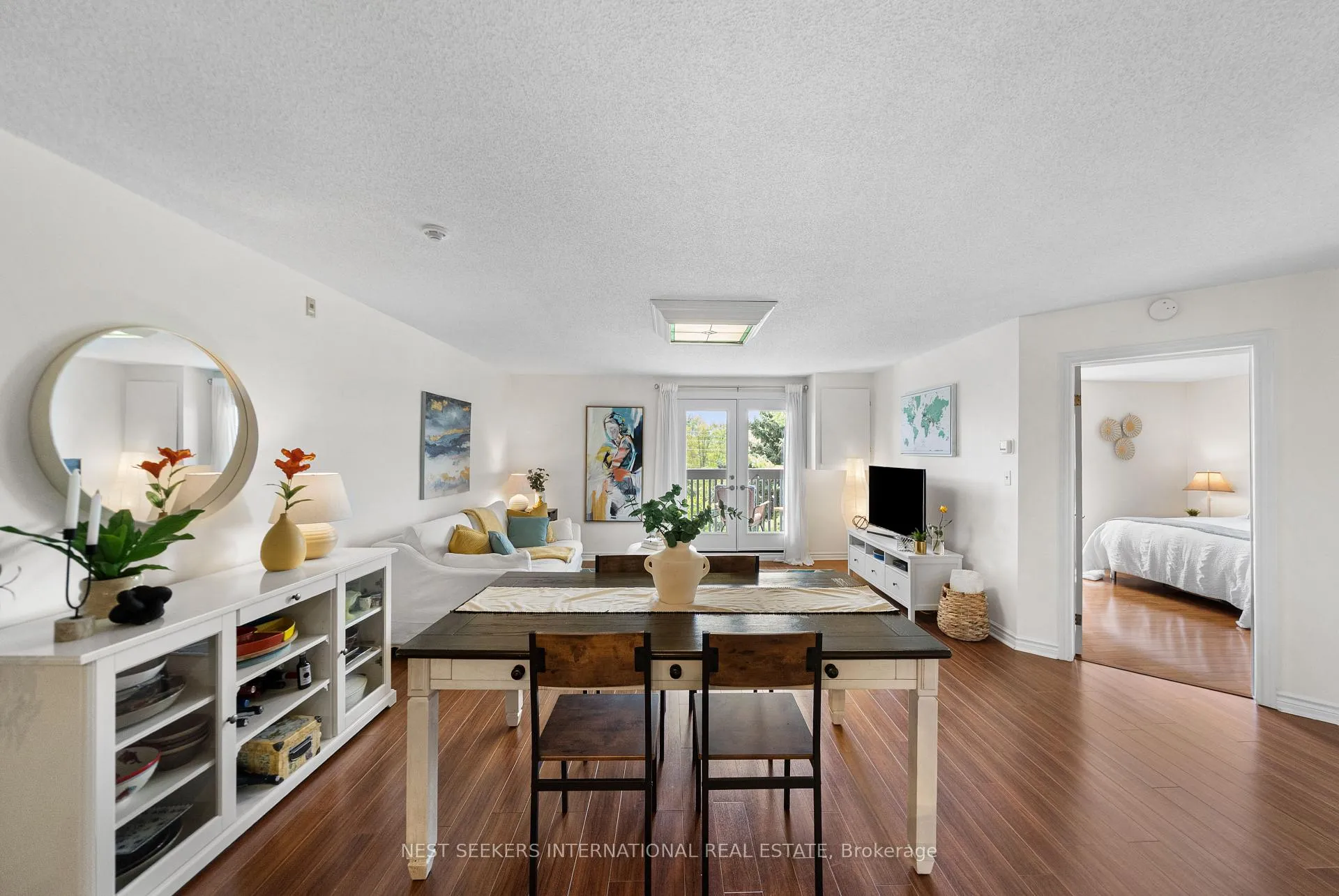 Photo 6 of Unit 301, 2020 Cleaver Avenue, Burlington, Headon — HOMEH