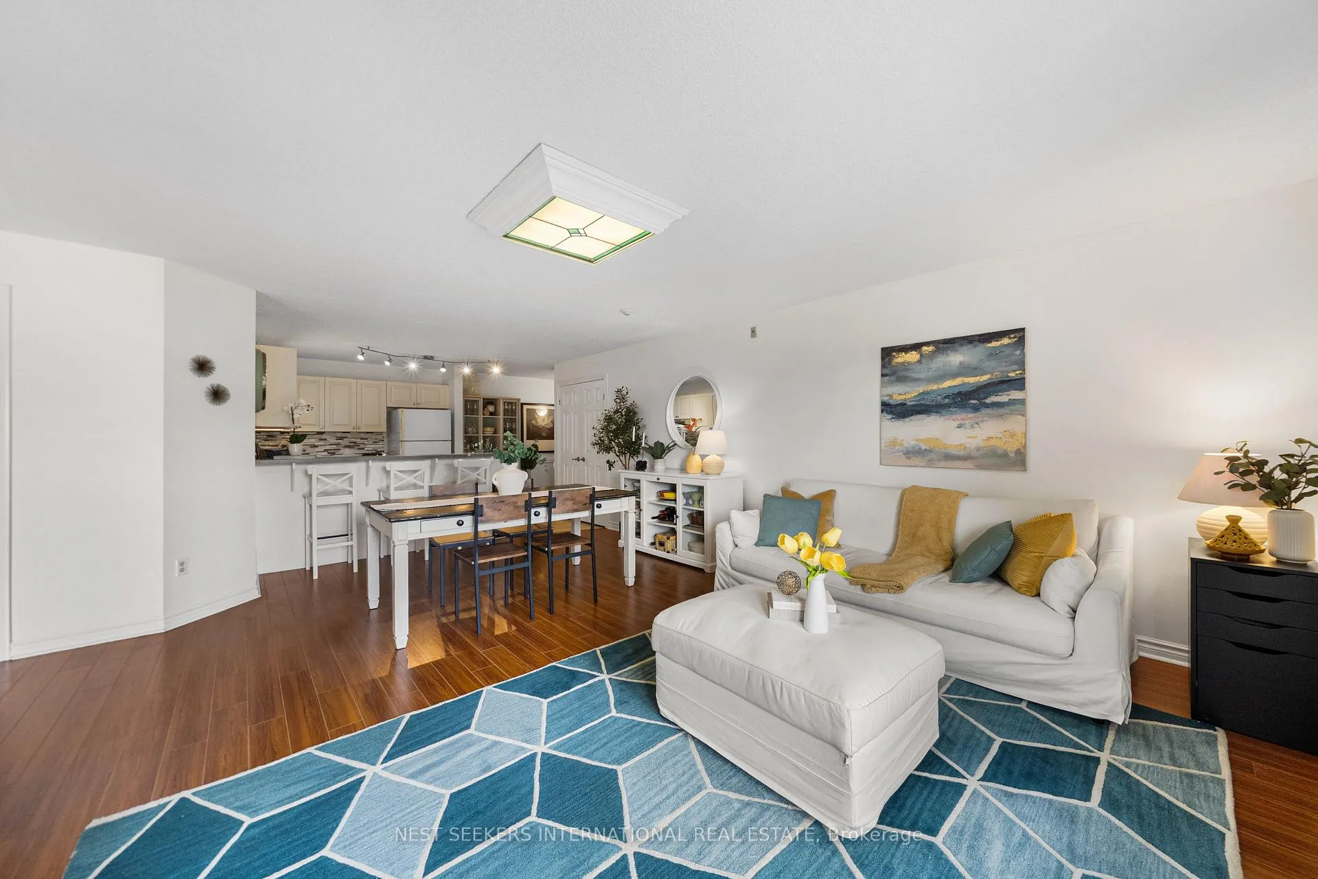 Photo 13 of Unit 301, 2020 Cleaver Avenue, Burlington, Headon — HOMEH