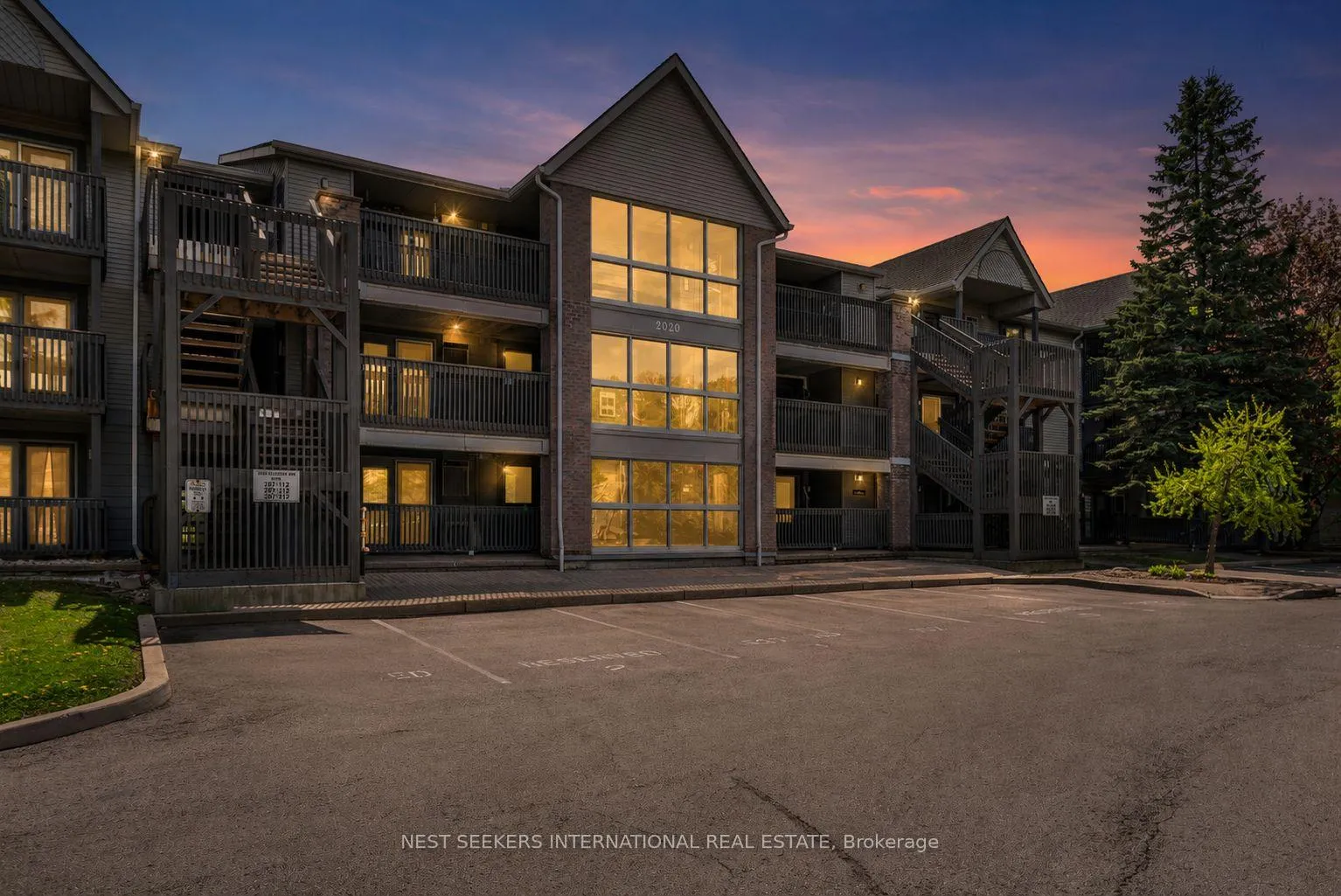 Photo 1 of Unit 301, 2020 Cleaver Avenue, Burlington, Headon — HOMEH