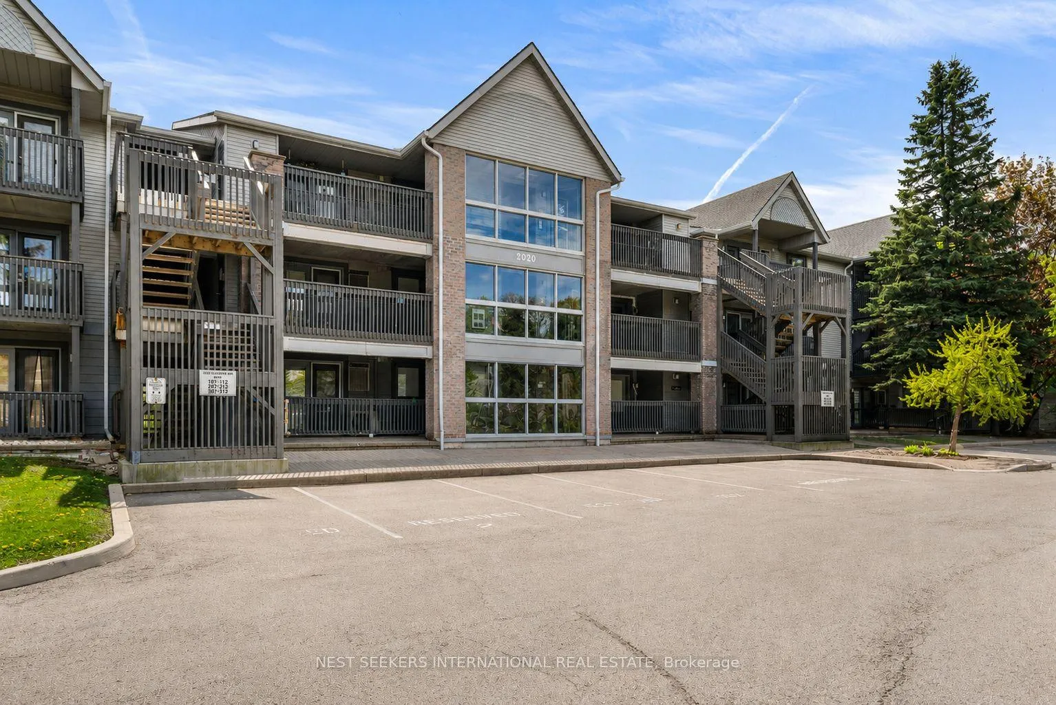 Photo 2 of Unit 301, 2020 Cleaver Avenue, Burlington, Headon — HOMEH