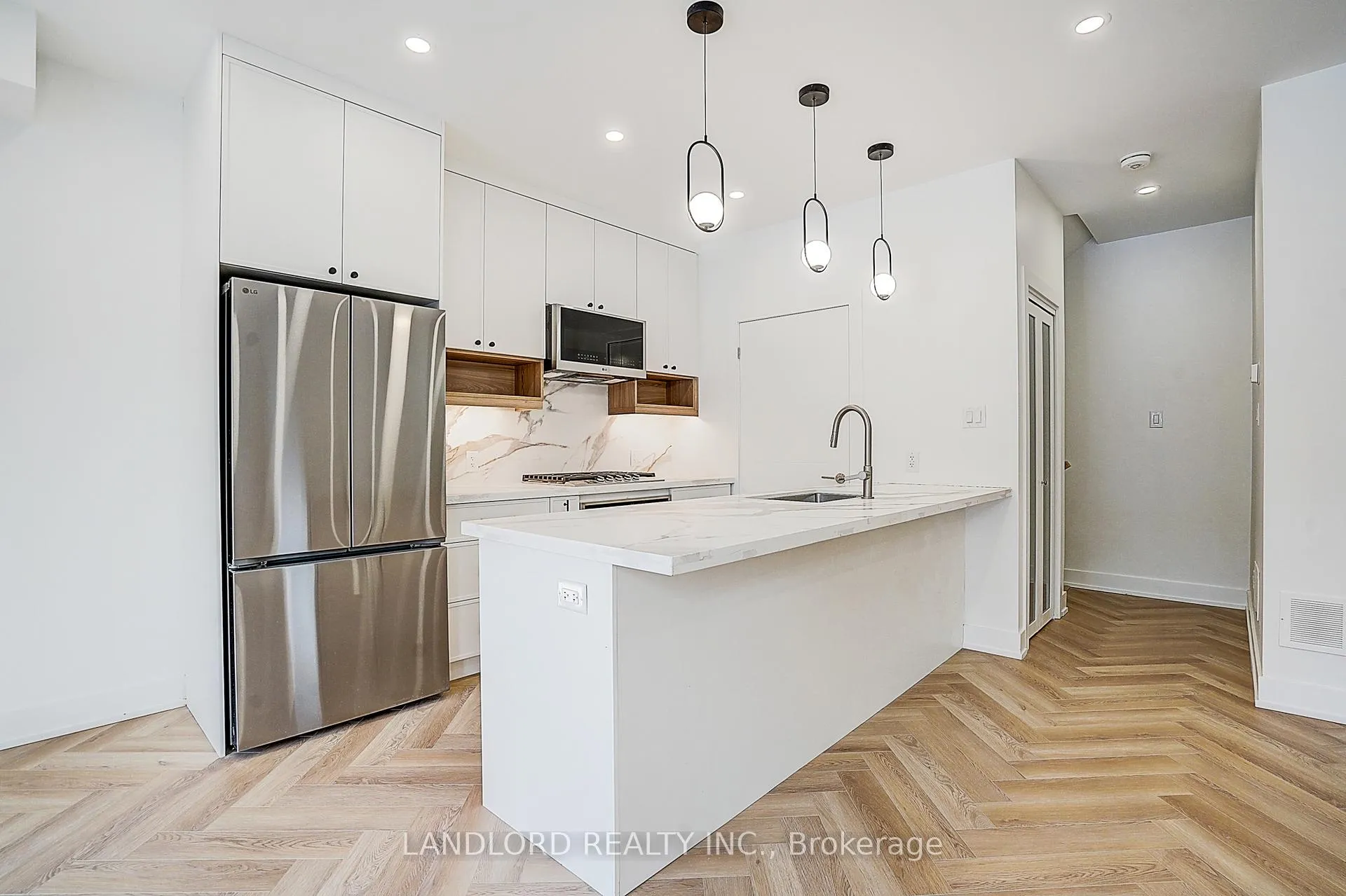 Photo 21 of Unit 4, 1146 Broadview Avenue, Toronto, Broadview North — HOMEH