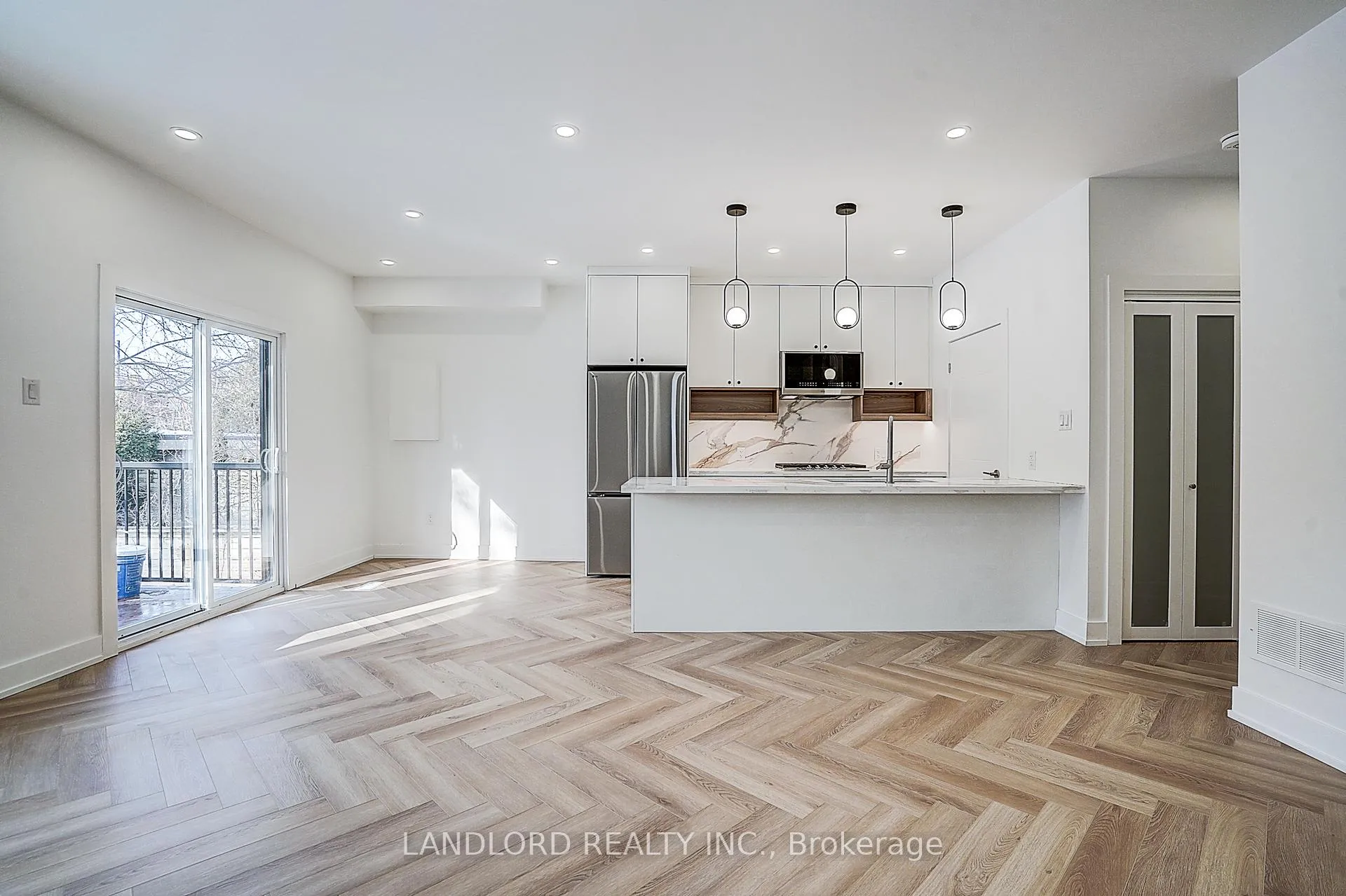 Photo 23 of Unit 4, 1146 Broadview Avenue, Toronto, Broadview North — HOMEH