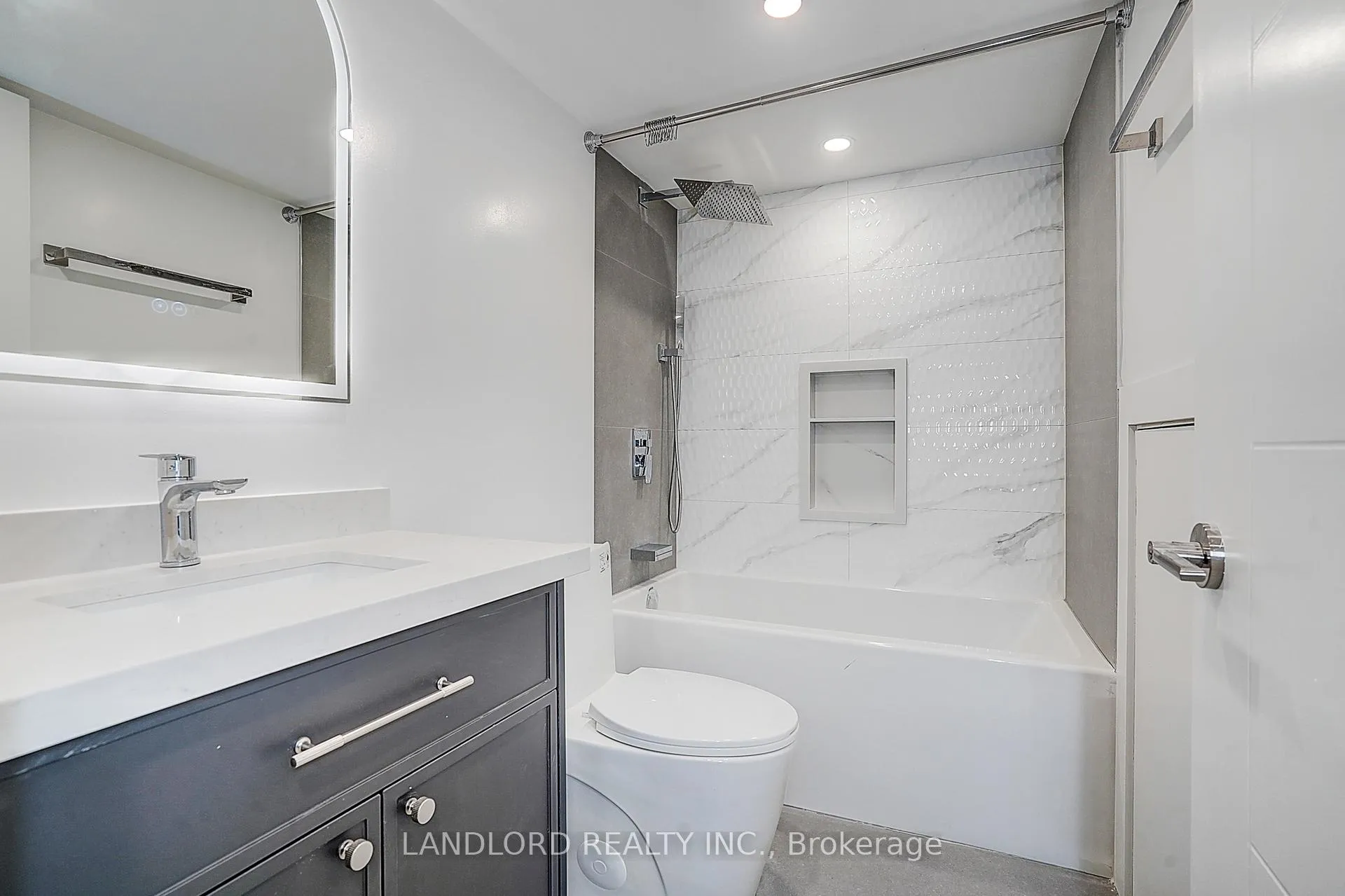 Photo 35 of Unit 4, 1146 Broadview Avenue, Toronto, Broadview North — HOMEH