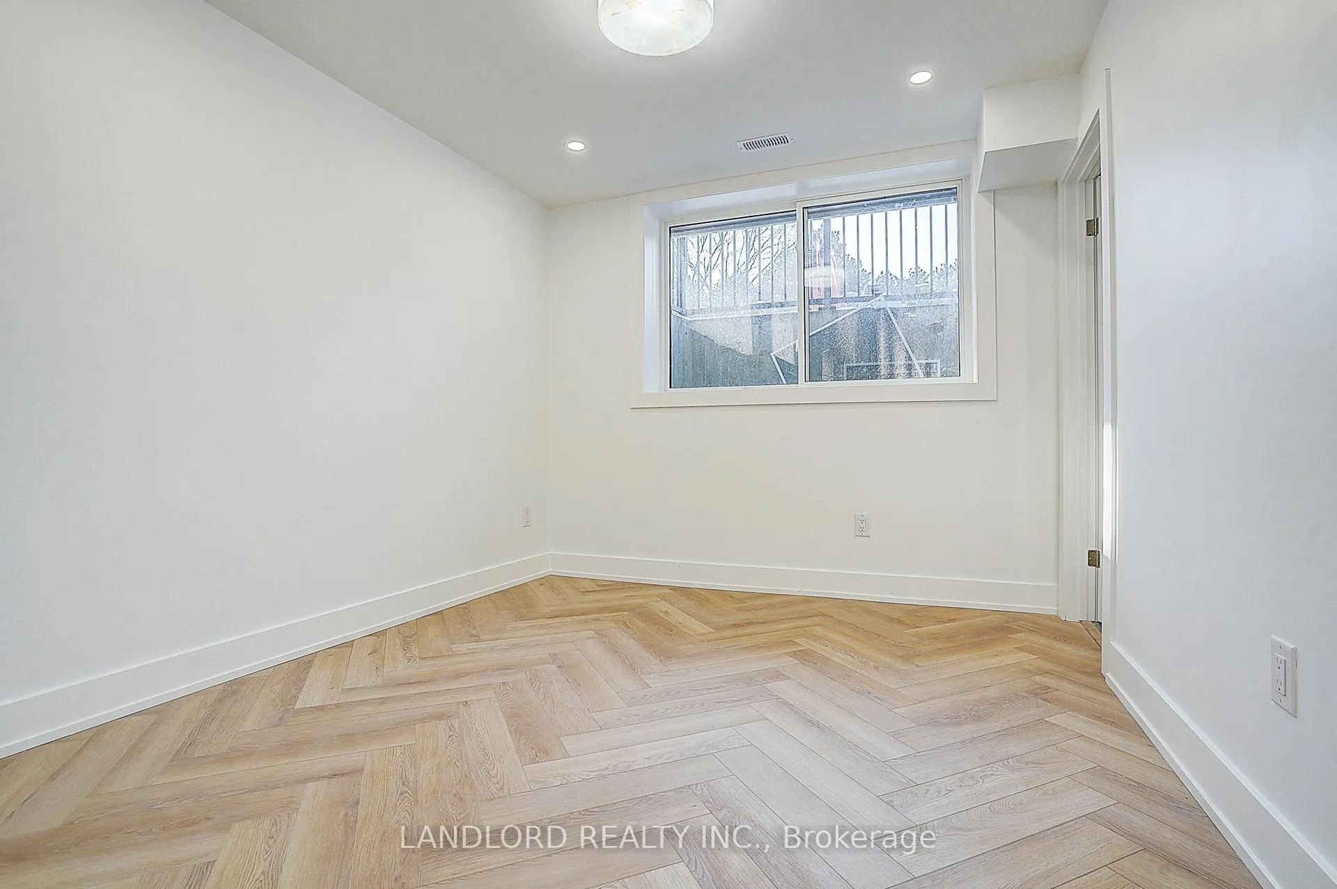 Photo 36 of Unit 4, 1146 Broadview Avenue, Toronto, Broadview North — HOMEH