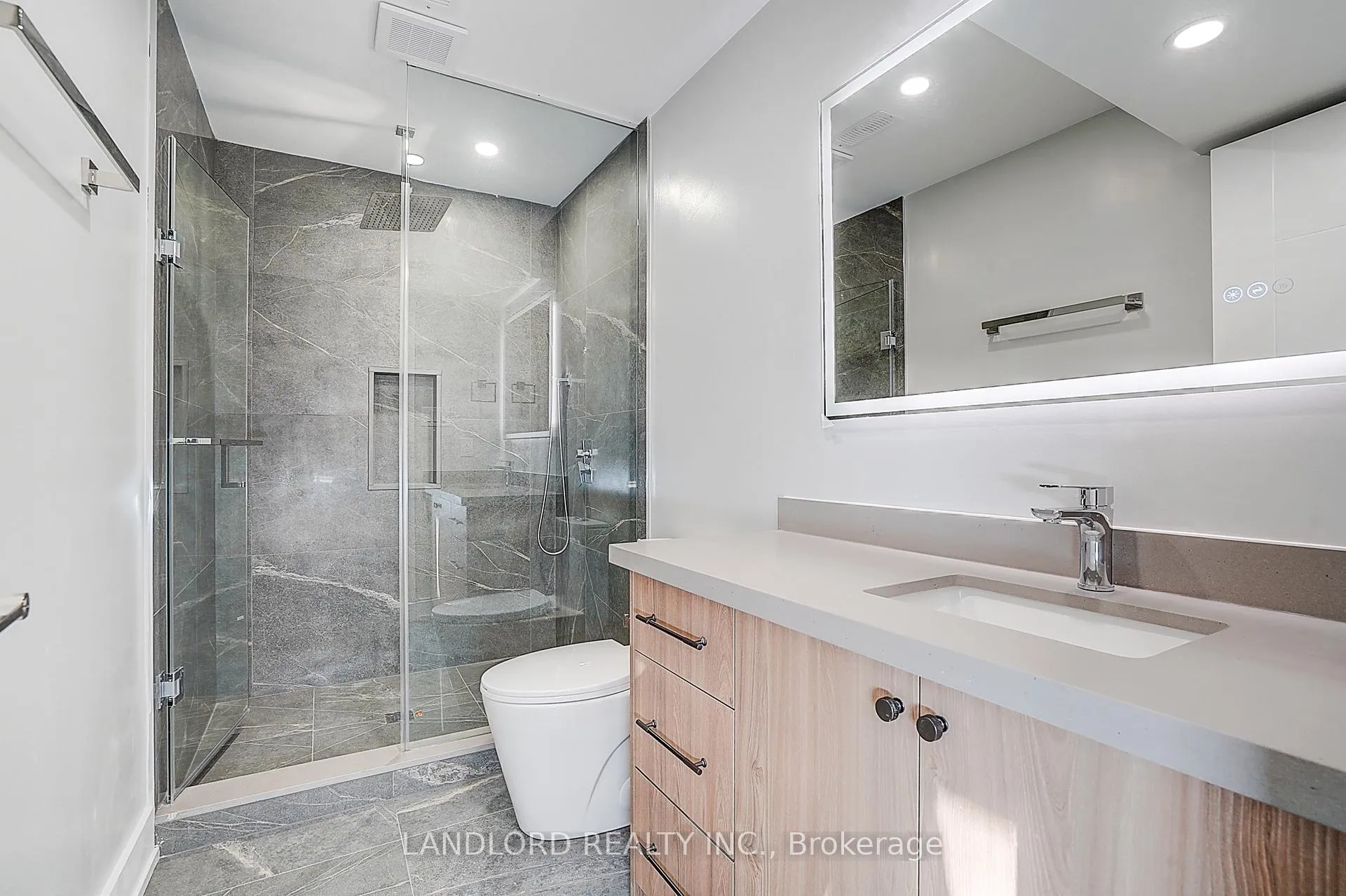 Photo 40 of Unit 4, 1146 Broadview Avenue, Toronto, Broadview North — HOMEH