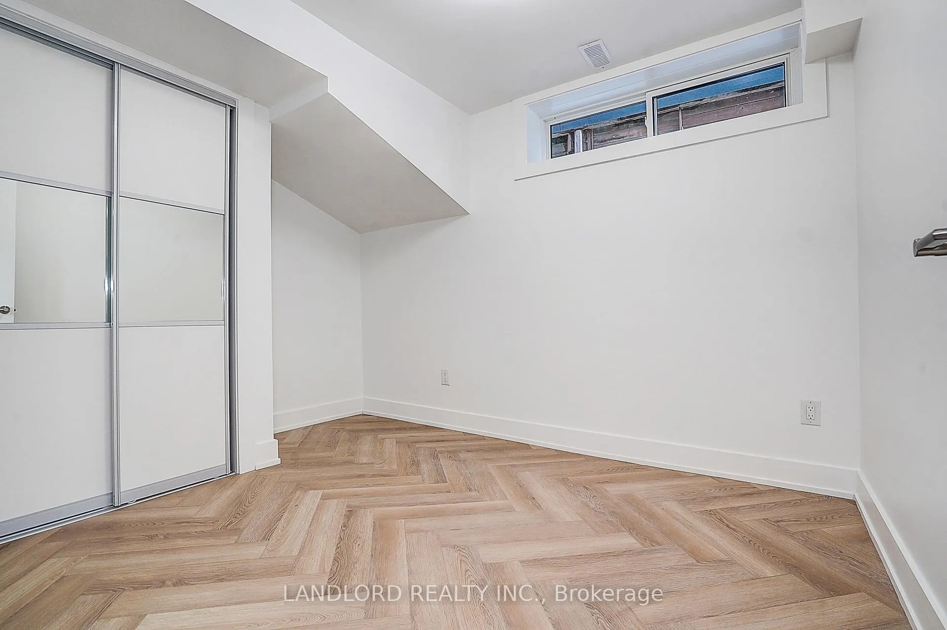 Photo 44 of Unit 4, 1146 Broadview Avenue, Toronto, Broadview North — HOMEH
