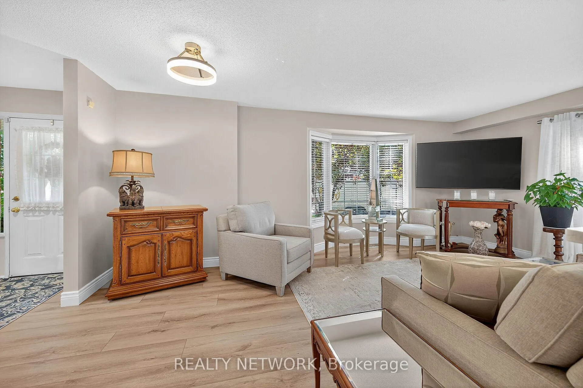 Photo 8 of Unit 14, 485 Green Road, Hamilton, Lakeshore — HOMEH