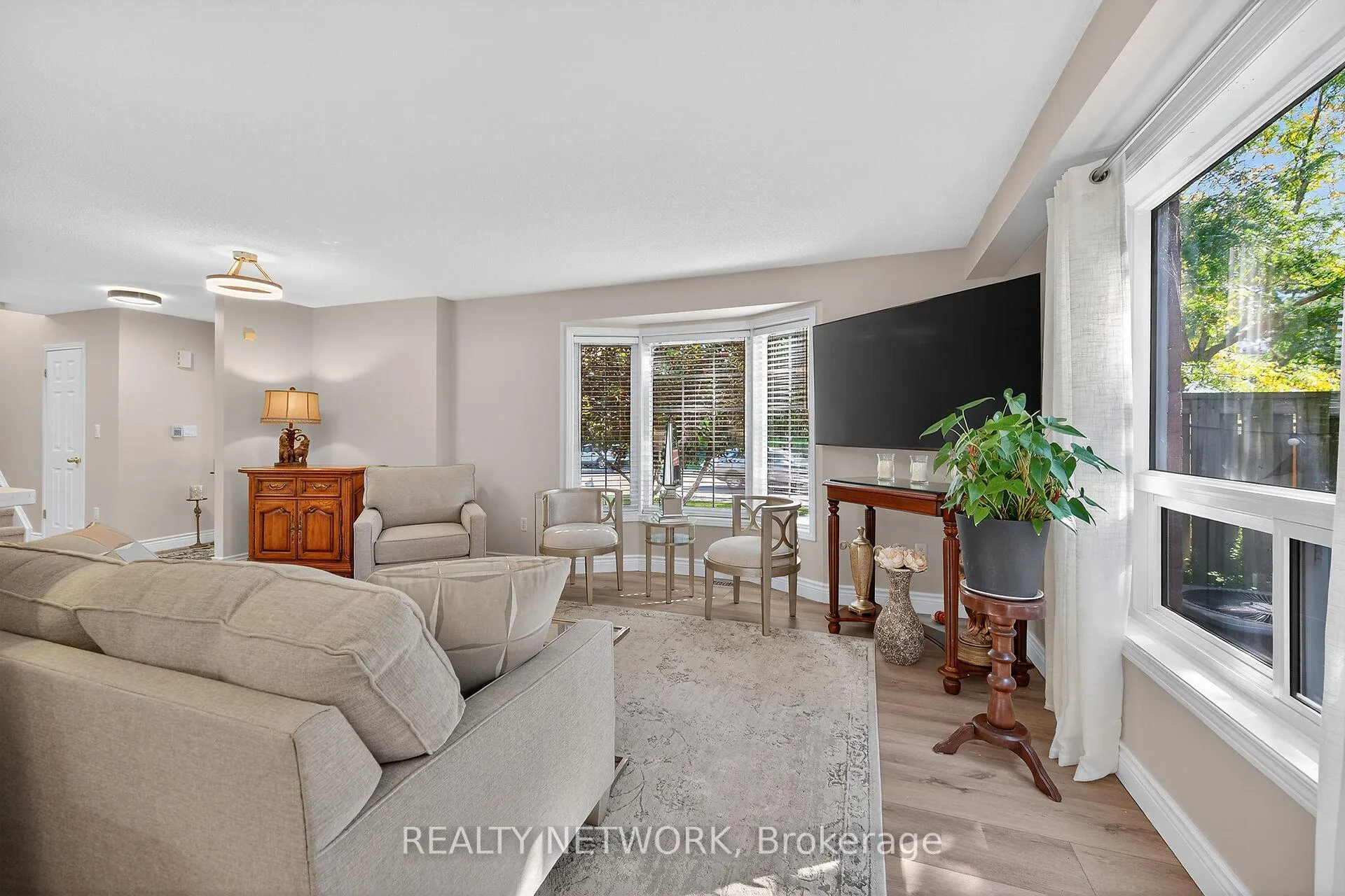Photo 9 of Unit 14, 485 Green Road, Hamilton, Lakeshore — HOMEH