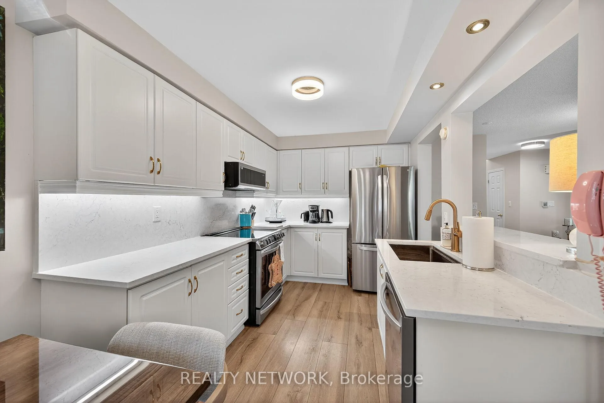 Photo 14 of Unit 14, 485 Green Road, Hamilton, Lakeshore — HOMEH