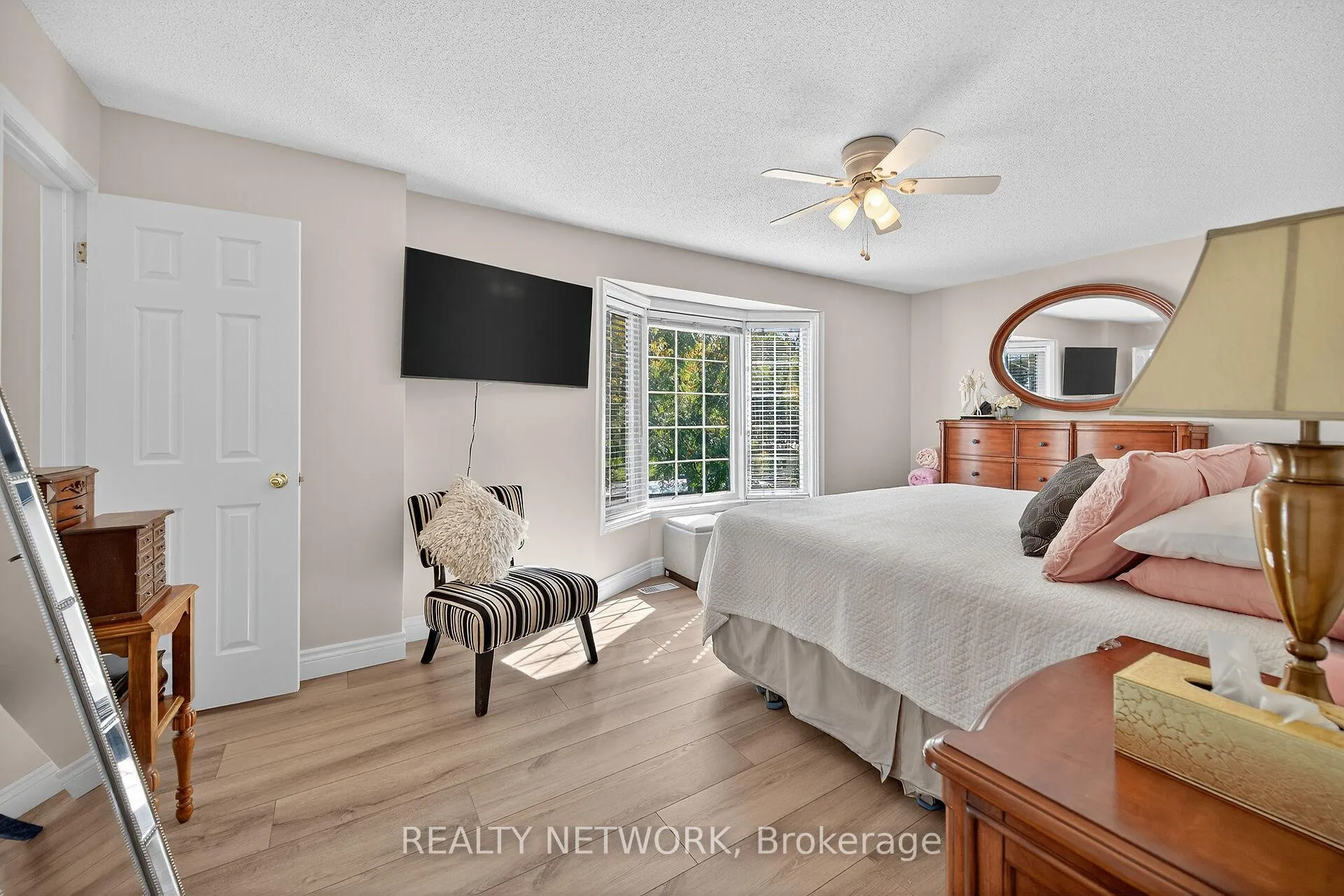 Photo 24 of Unit 14, 485 Green Road, Hamilton, Lakeshore — HOMEH