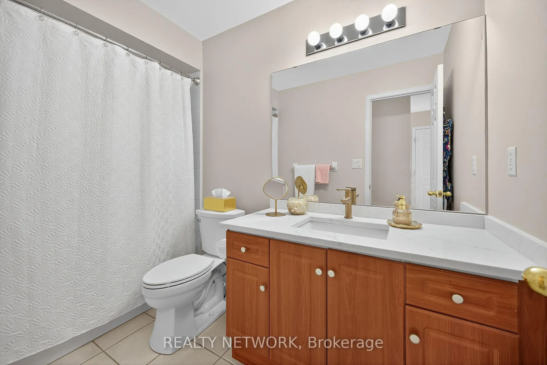 Photo 33 of Unit 14, 485 Green Road, Hamilton, Lakeshore — HOMEH