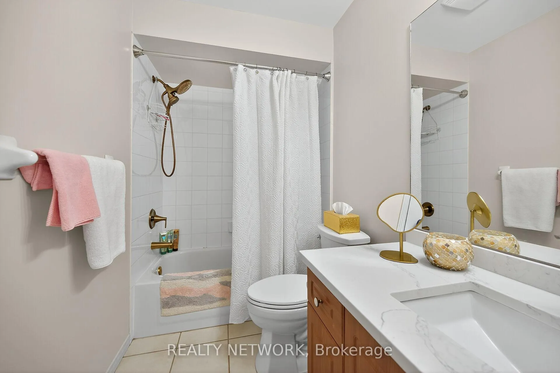 Photo 34 of Unit 14, 485 Green Road, Hamilton, Lakeshore — HOMEH