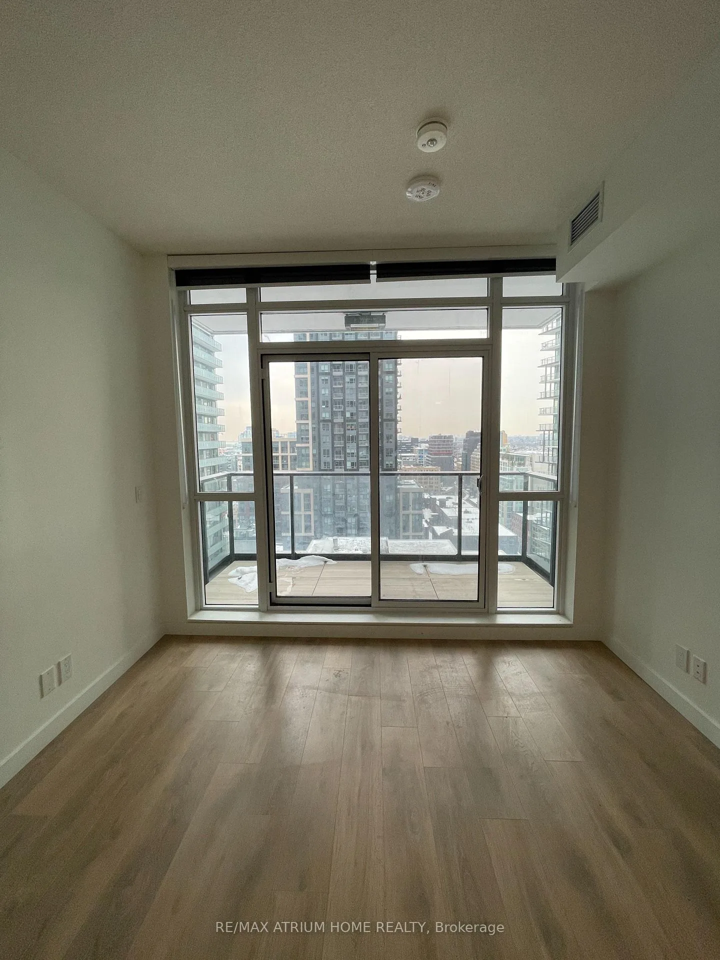 Photo 13 of Unit 2208, 38 Widmer Street, Toronto, Waterfront Communities — HOMEH