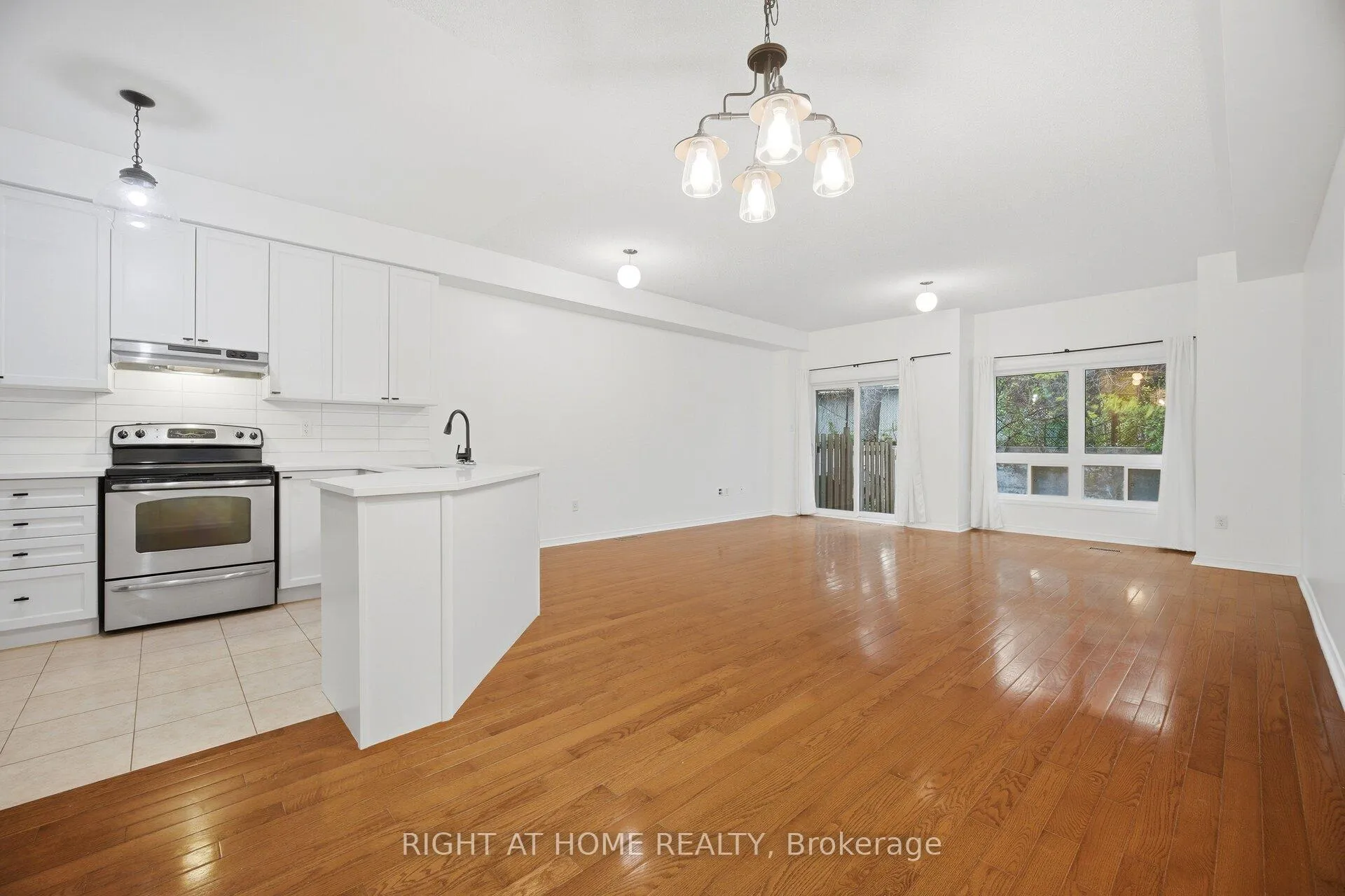 Photo 9 of Unit 20, 110 Highland Road E, Waterloo — HOMEH
