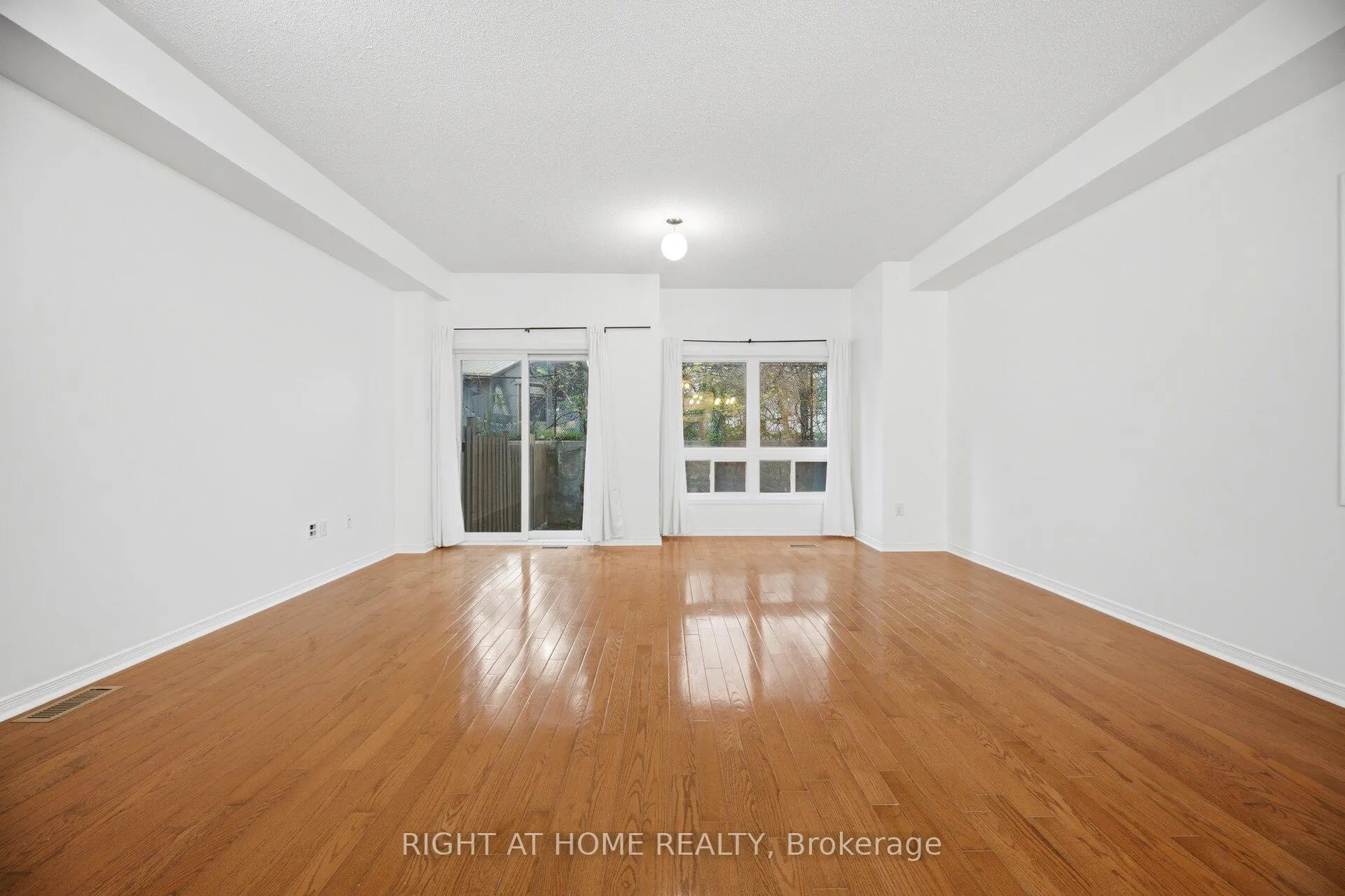 Photo 12 of Unit 20, 110 Highland Road E, Waterloo — HOMEH