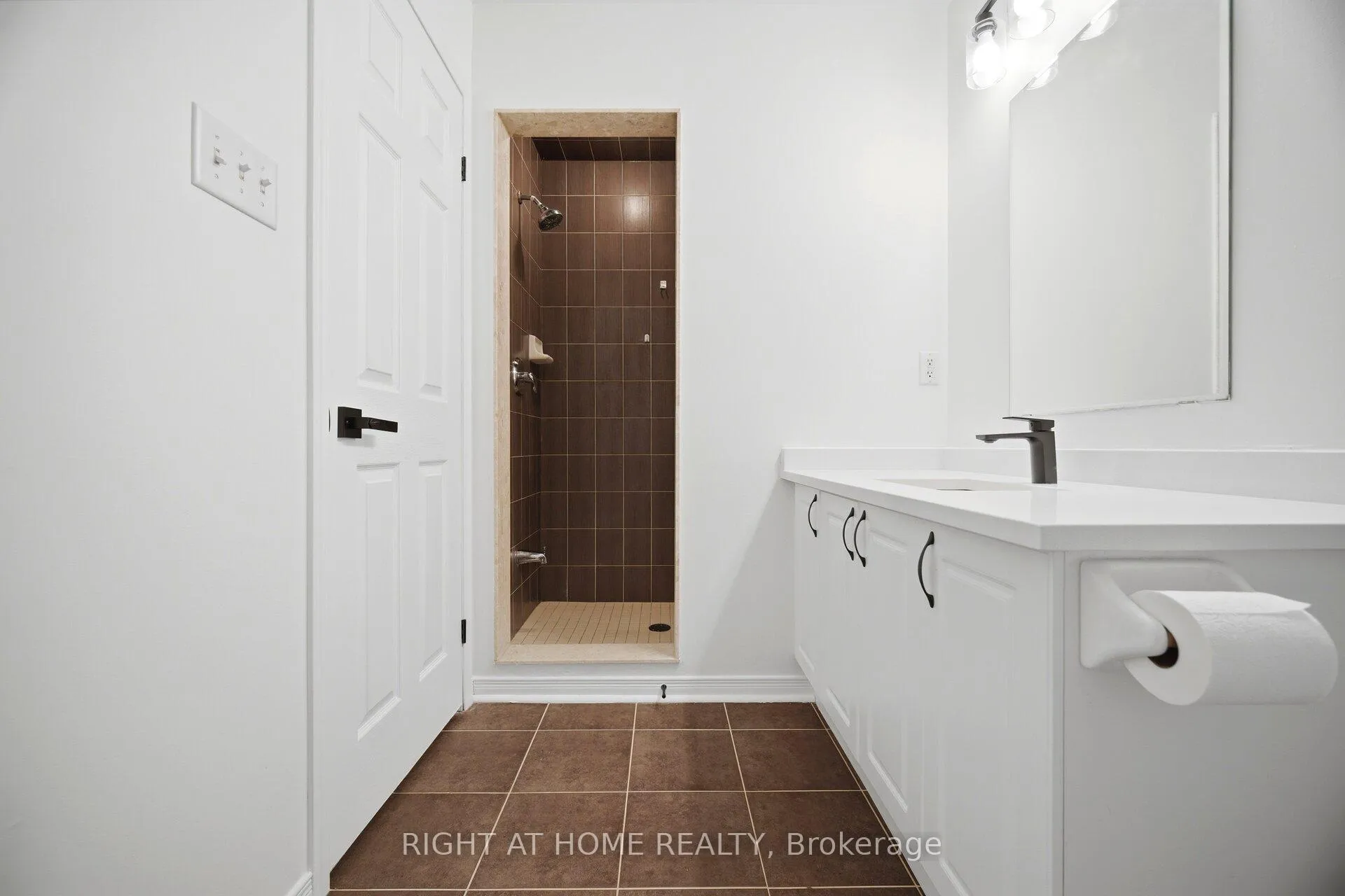 Photo 20 of Unit 20, 110 Highland Road E, Waterloo — HOMEH