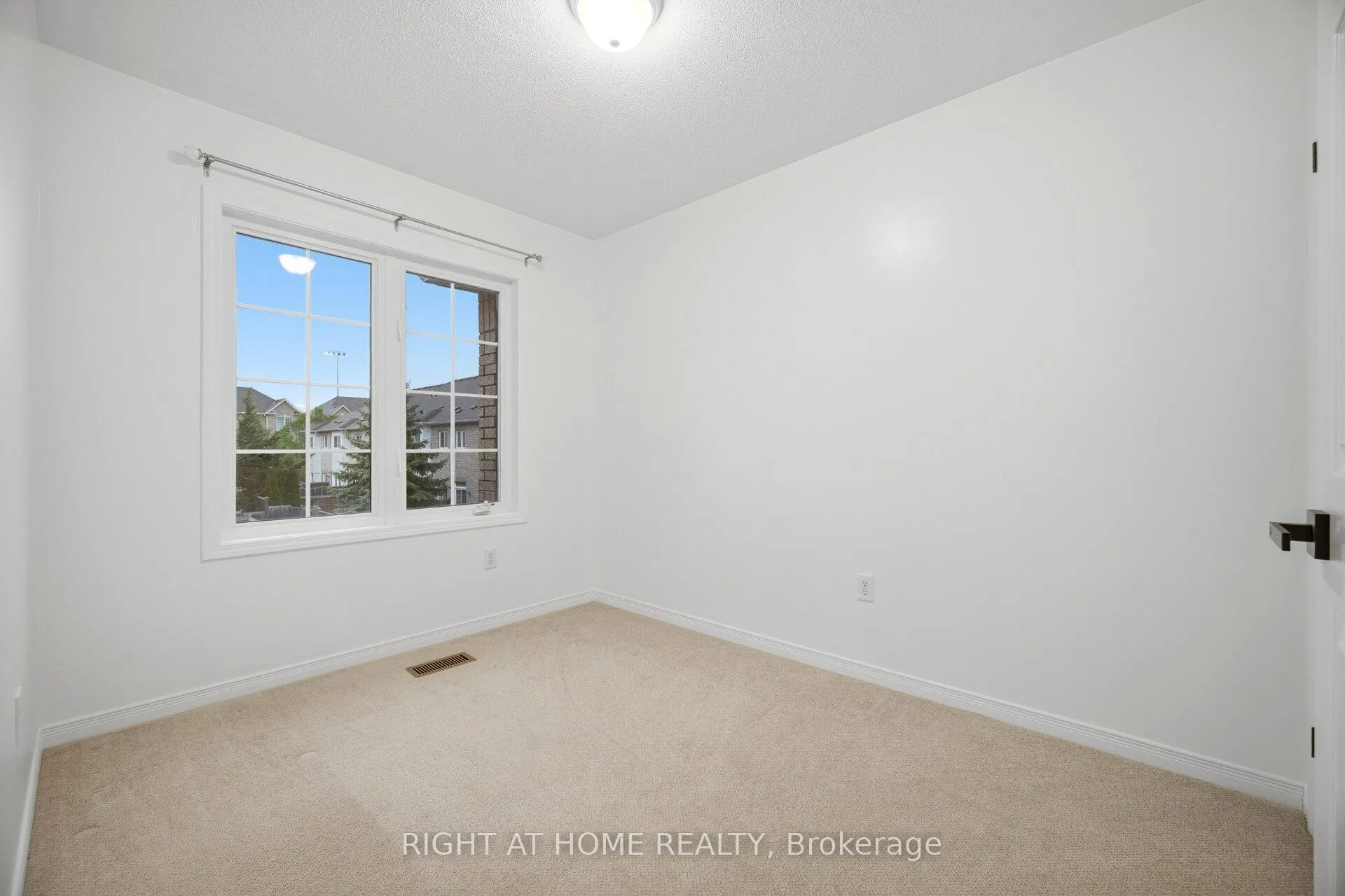 Photo 25 of Unit 20, 110 Highland Road E, Waterloo — HOMEH