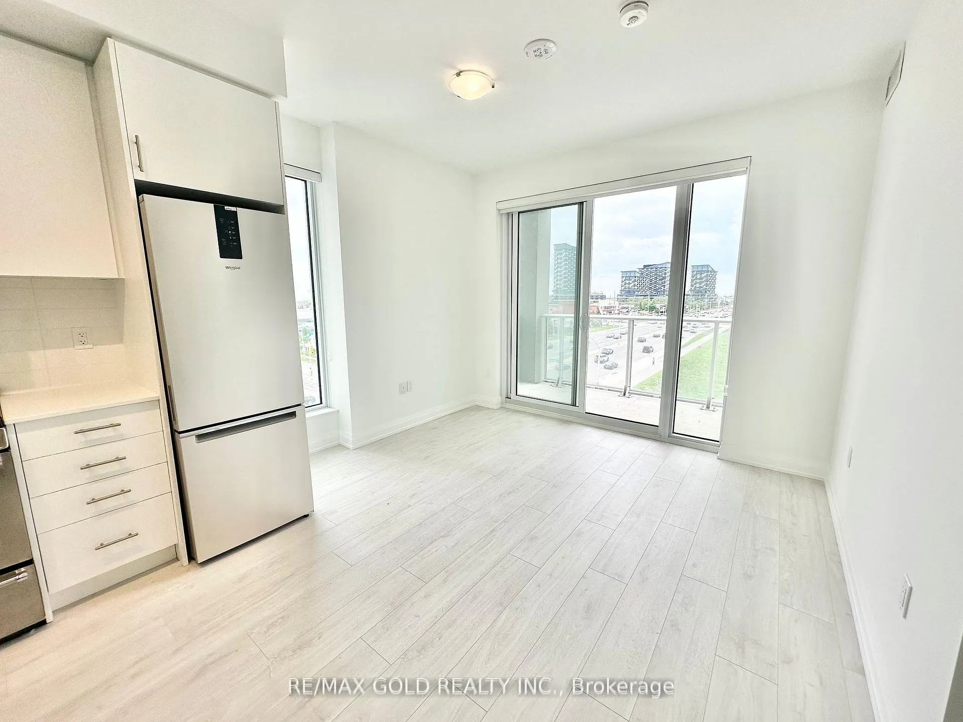 Photo 12 of Unit 515, 412 Silver Maple Road, Oakville, Joshua Meadows — HOMEH