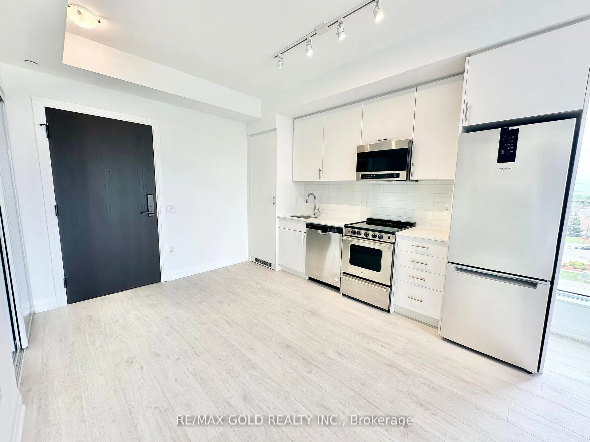 Photo 13 of Unit 515, 412 Silver Maple Road, Oakville, Joshua Meadows — HOMEH