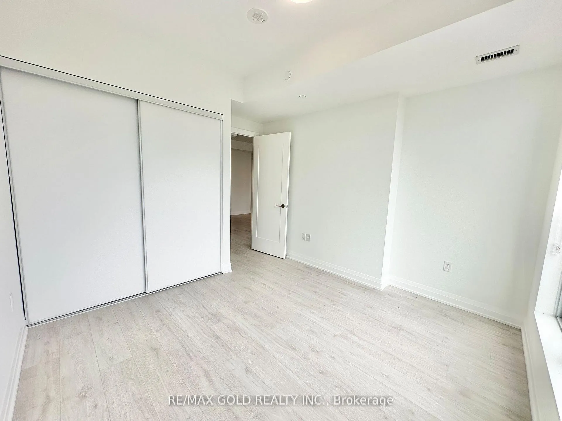 Photo 22 of Unit 515, 412 Silver Maple Road, Oakville, Joshua Meadows — HOMEH