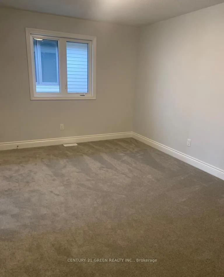 Photo 19 of 136 Yearling Circle, Ottawa, Richmond — HOMEH