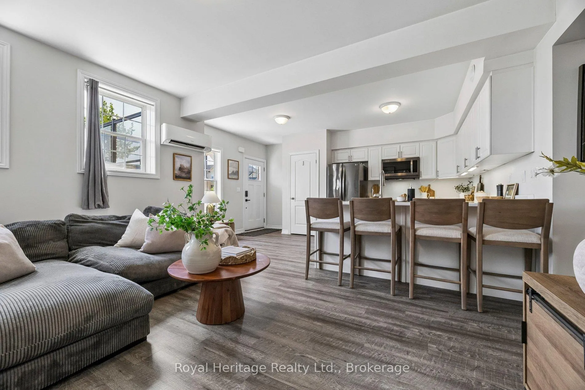 Photo 6 of Unit 304, 450 Lonsberry Drive, Cobourg — HOMEH