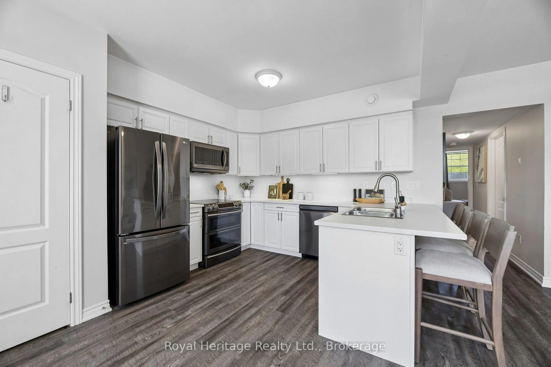 Photo 9 of Unit 304, 450 Lonsberry Drive, Cobourg — HOMEH