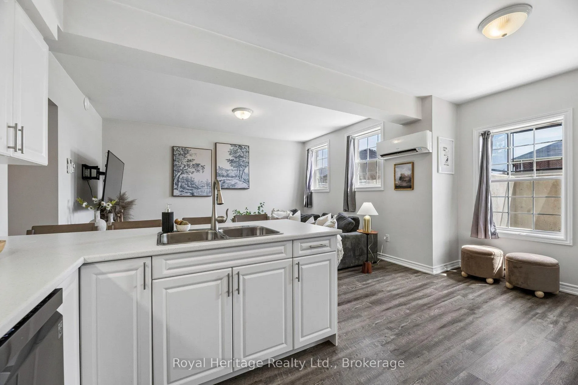 Photo 11 of Unit 304, 450 Lonsberry Drive, Cobourg — HOMEH