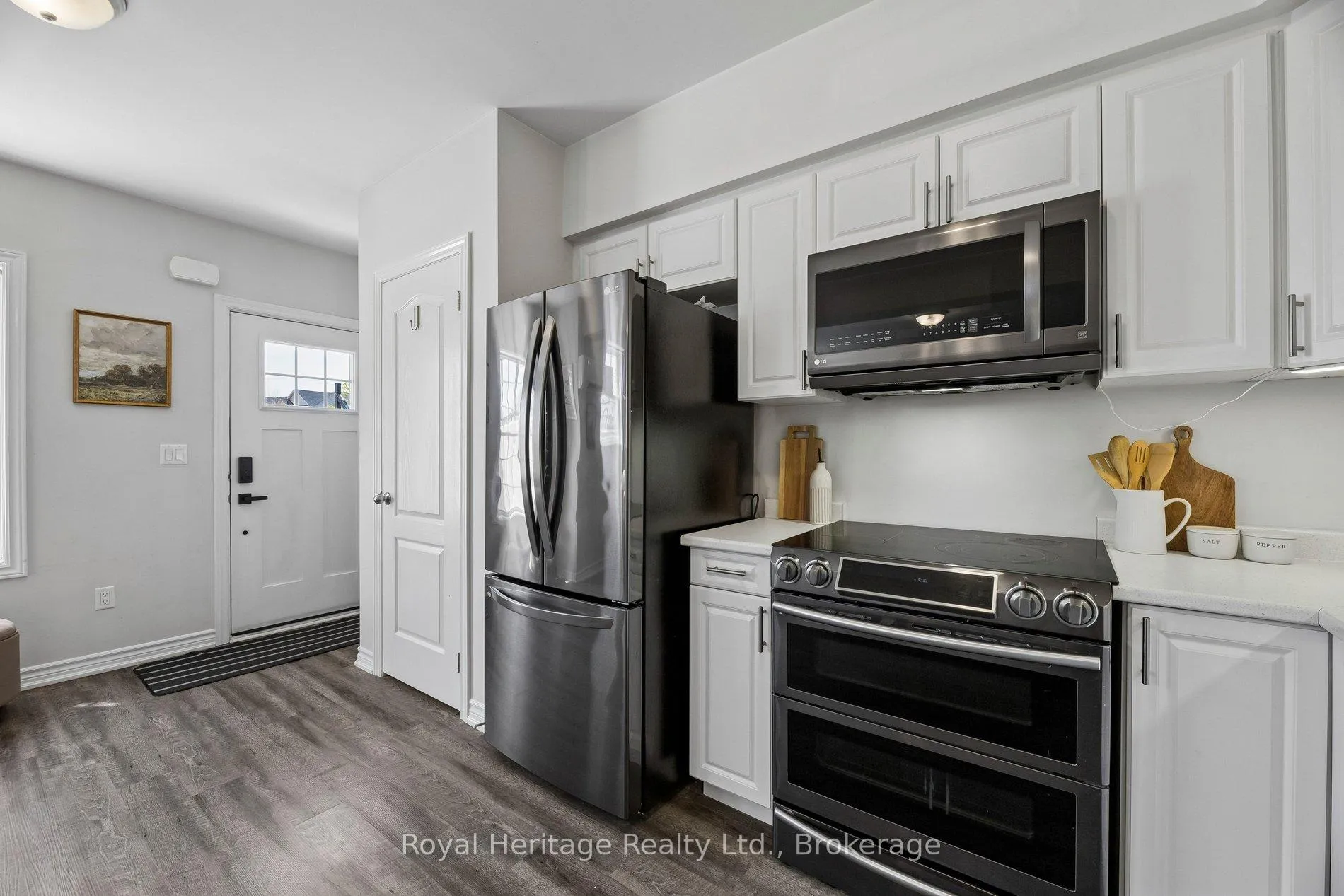 Photo 12 of Unit 304, 450 Lonsberry Drive, Cobourg — HOMEH