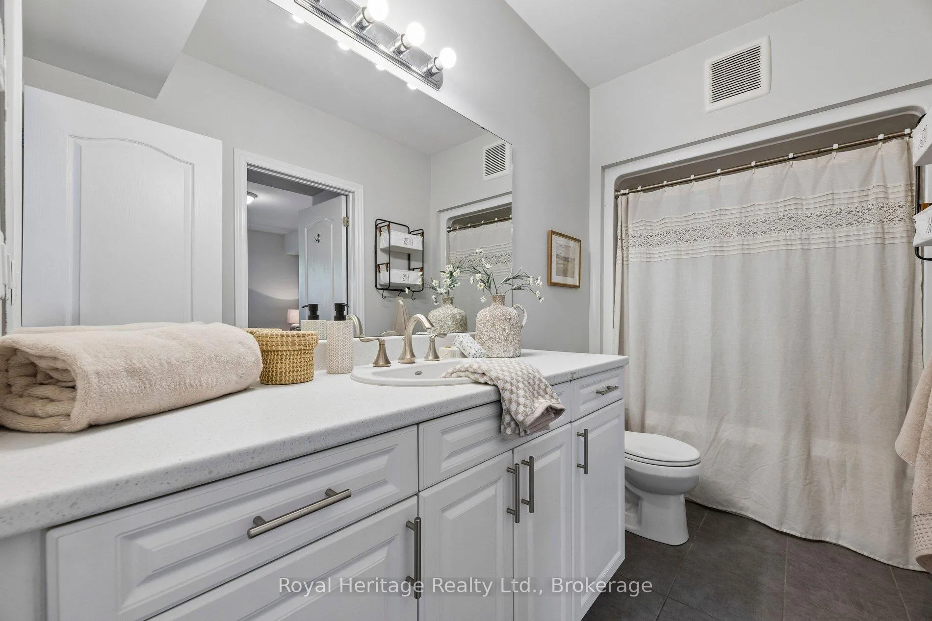 Photo 17 of Unit 304, 450 Lonsberry Drive, Cobourg — HOMEH