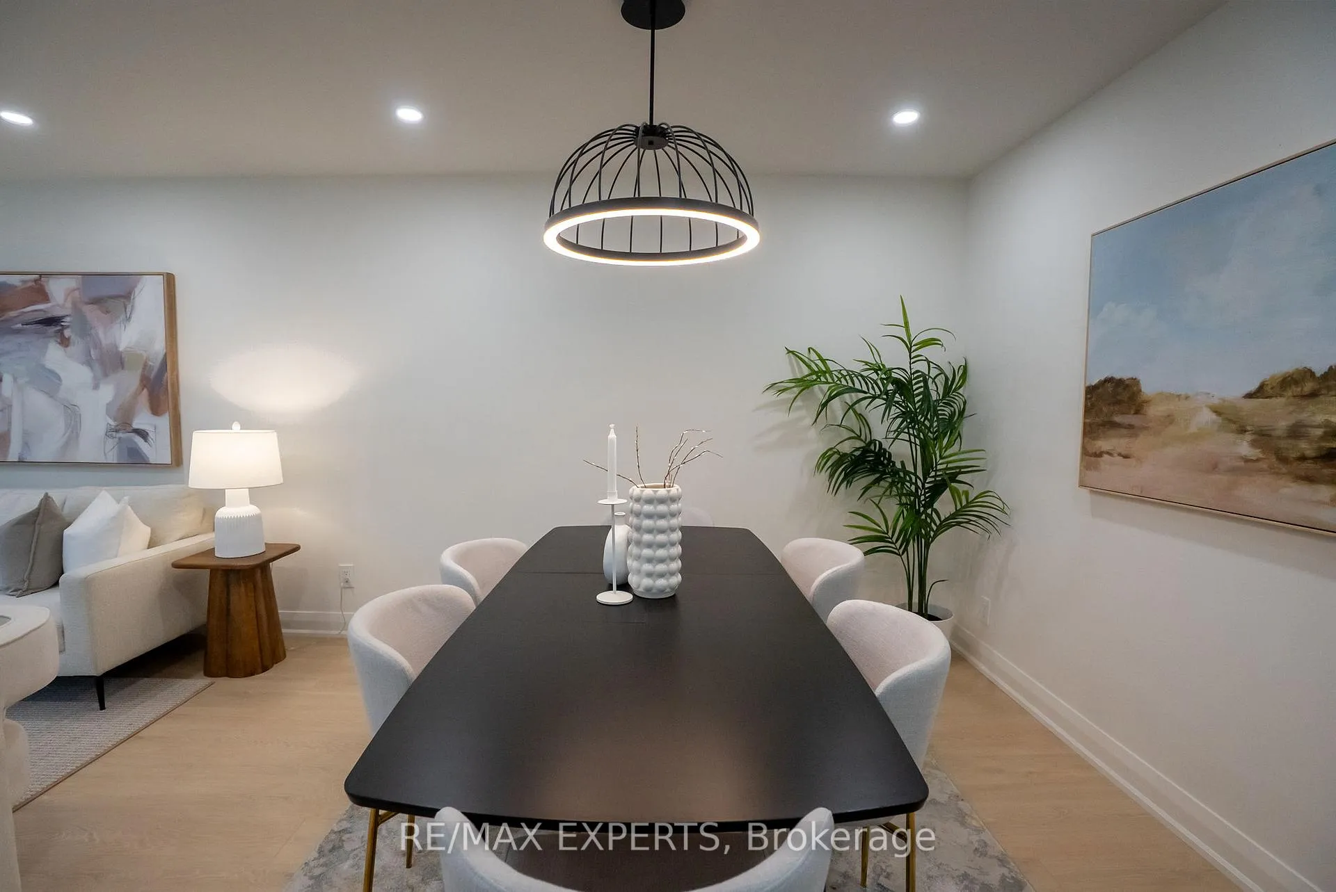 Photo 7 of 27 Fallingdale Crescent, Brampton, Southgate — HOMEH