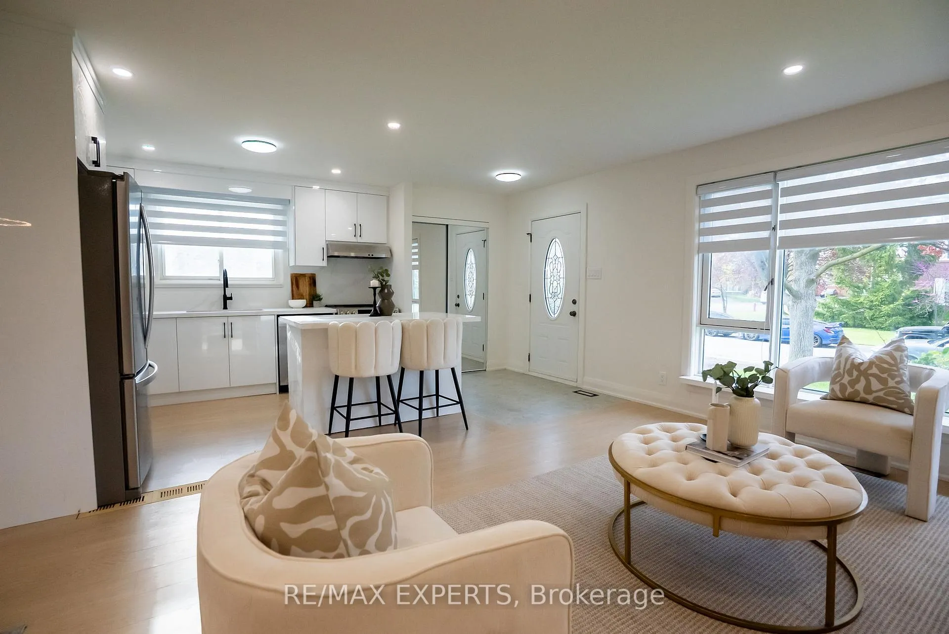 Photo 8 of 27 Fallingdale Crescent, Brampton, Southgate — HOMEH