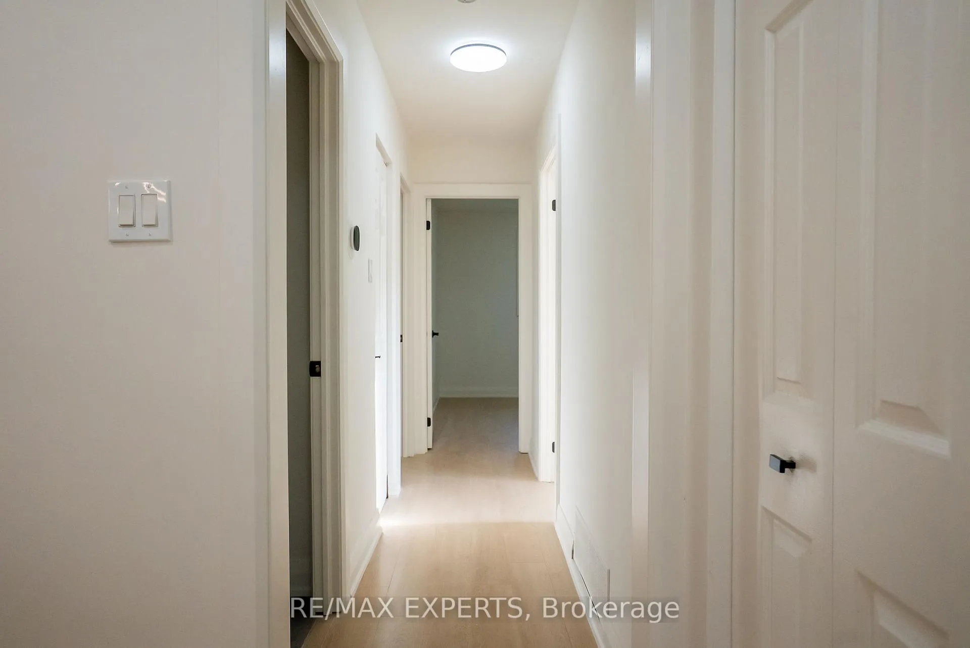 Photo 14 of 27 Fallingdale Crescent, Brampton, Southgate — HOMEH