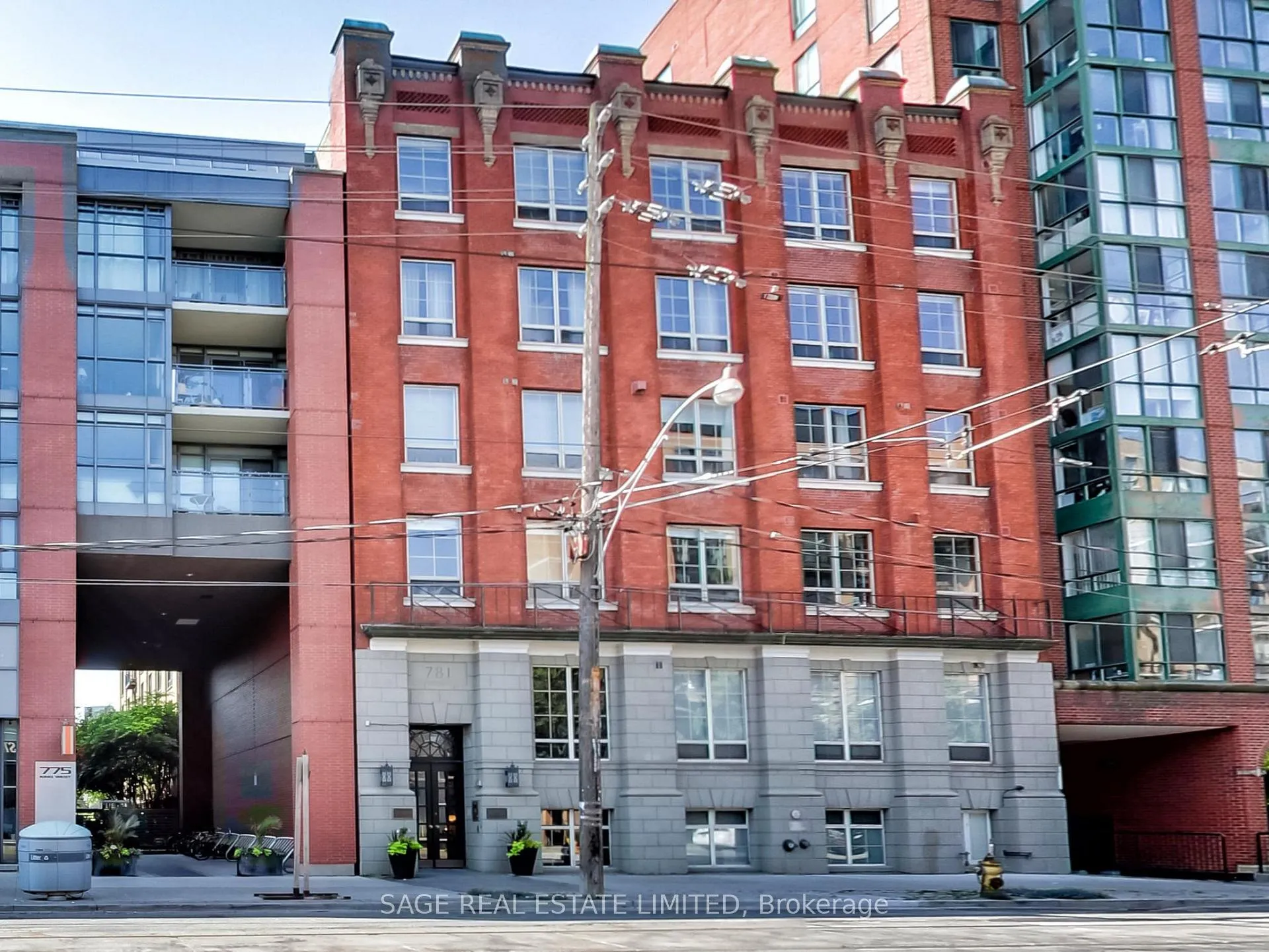 Front of Unit 508, 781 King Street W