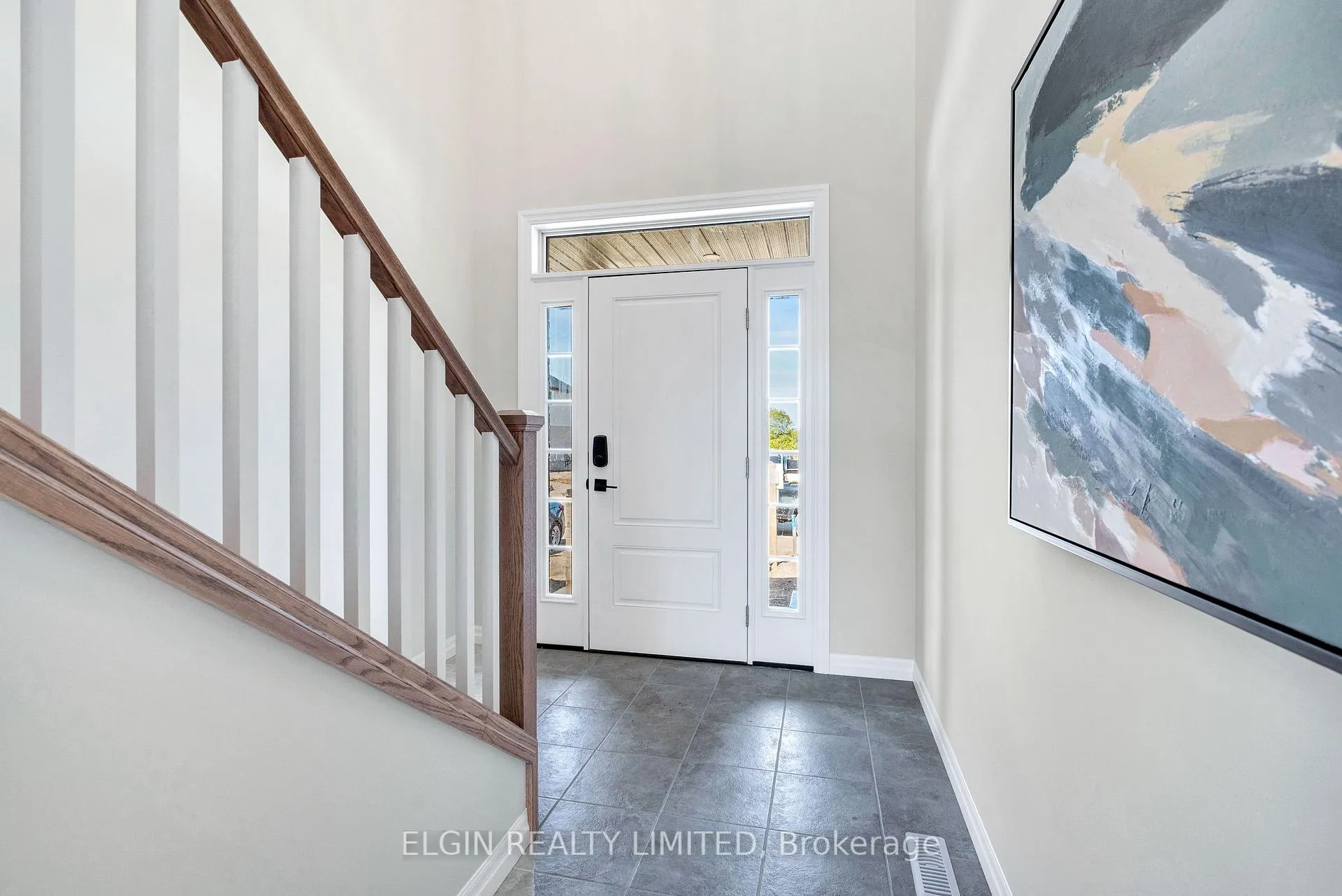 Photo 2 of 77 Hemlock Crescent, Aylmer — HOMEH