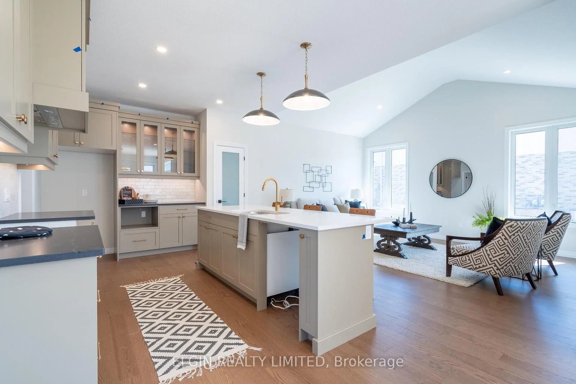 Photo 6 of 77 Hemlock Crescent, Aylmer — HOMEH