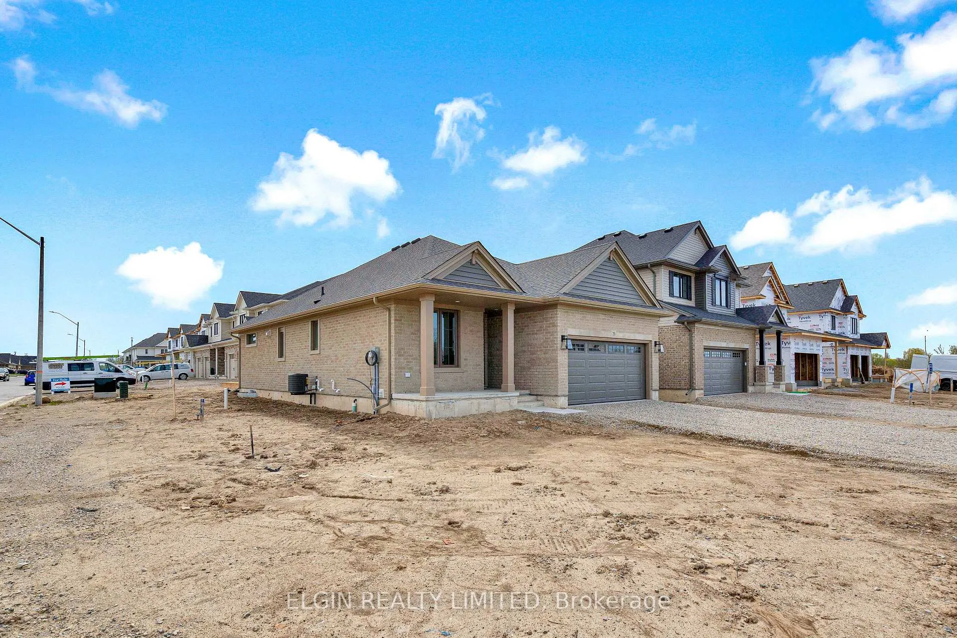 Photo 3 of 79 Hemlock Crescent, Aylmer — HOMEH