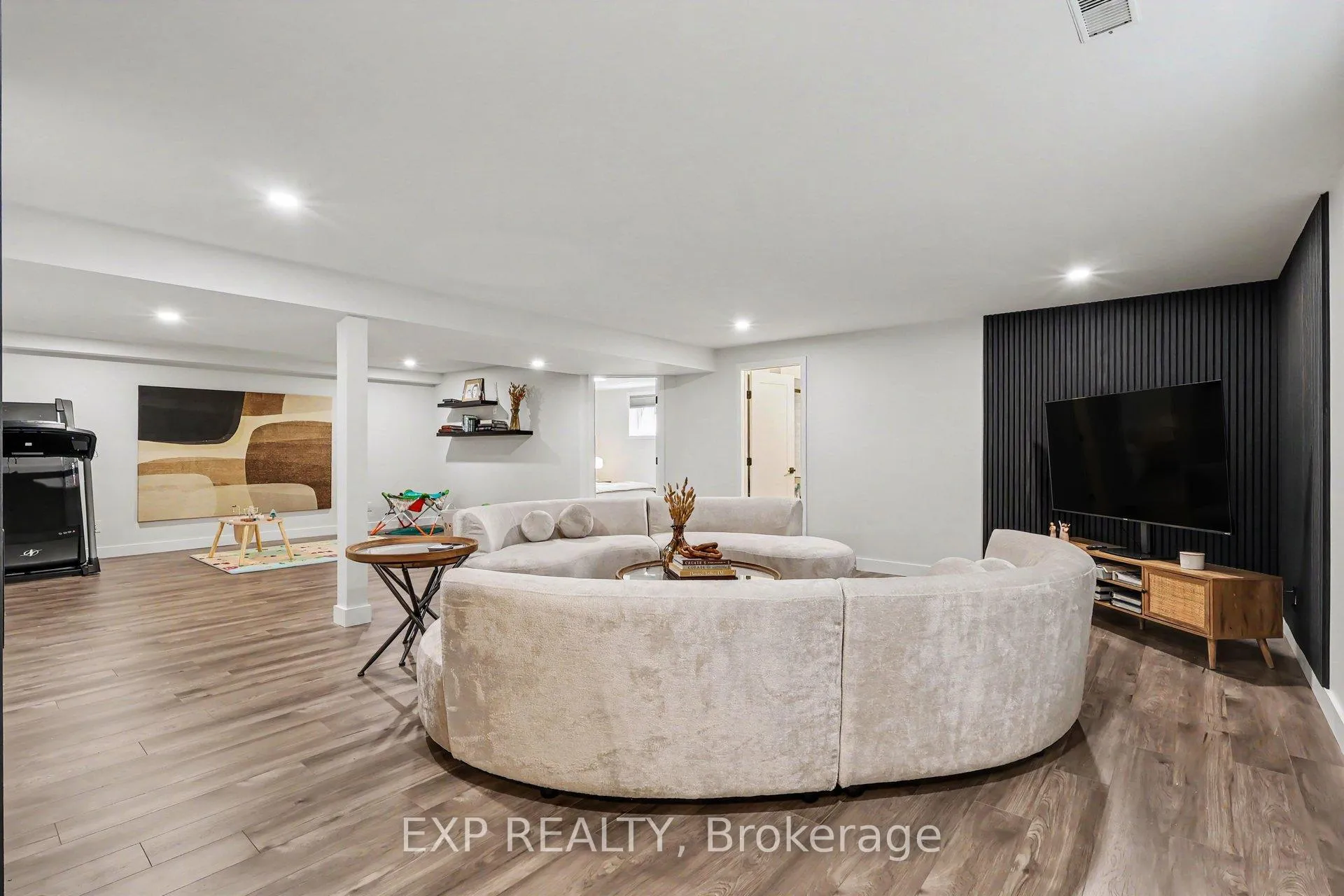Photo 19 of 50 Zaatiik Grove, Ottawa, Blossom Park/Kemp Park/Findlay Creek — HOMEH