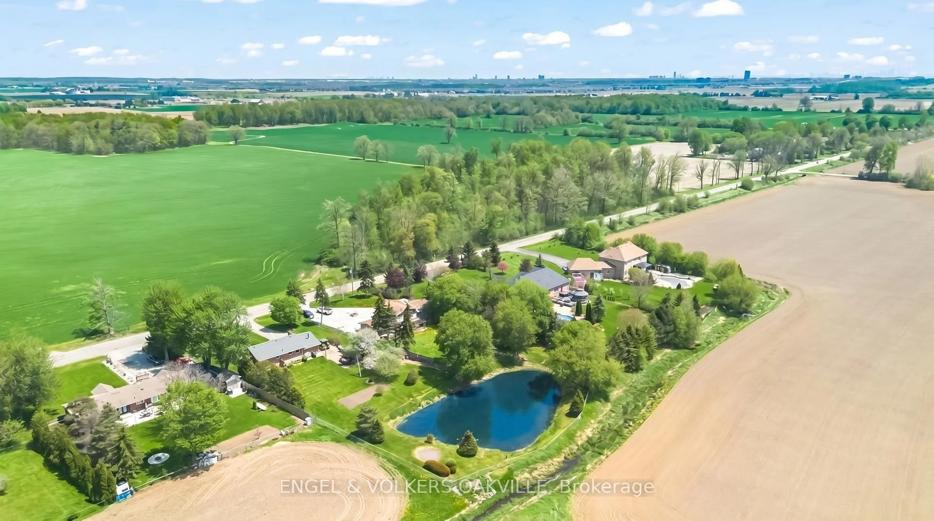 Photo 3 of 12592 Heritage Road, Caledon, Rural Caledon — HOMEH