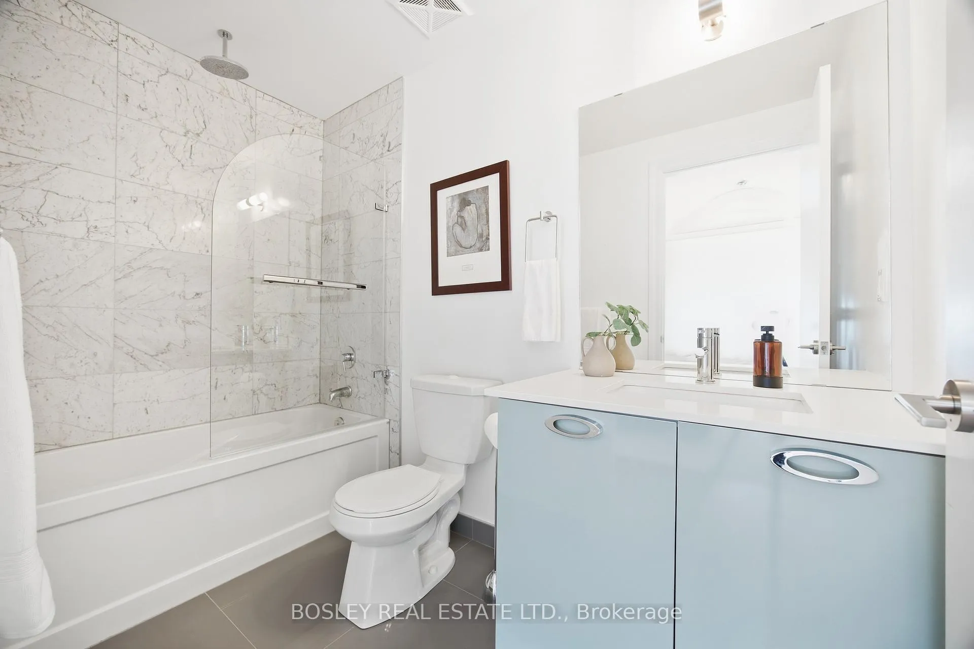 Photo 15 of 17 Vince Avenue, Toronto, Woodbine Corridor — HOMEH