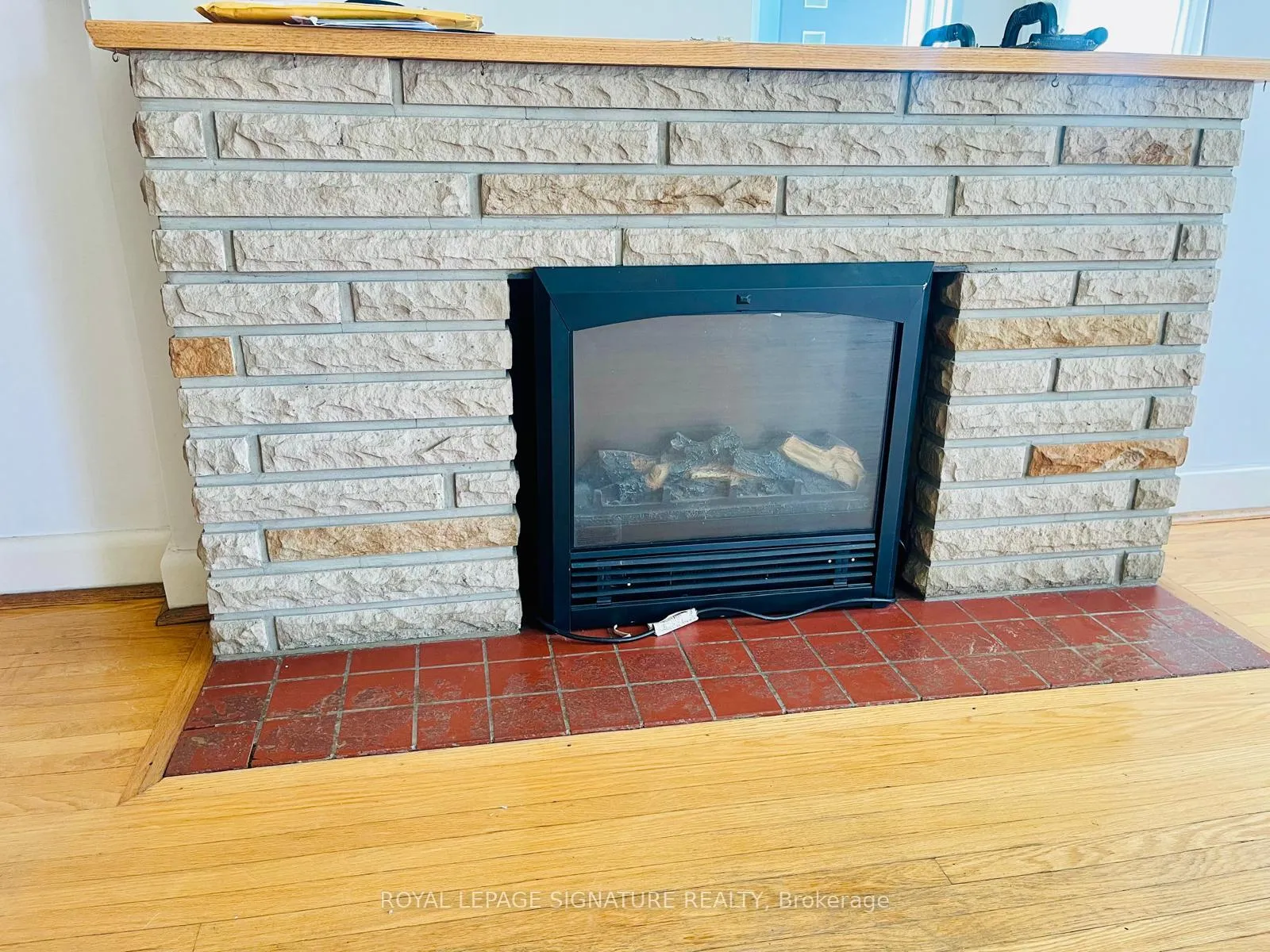 Photo 14 of 7 Placid Road, Etobicoke, Stonegate-Queensway — HOMEH